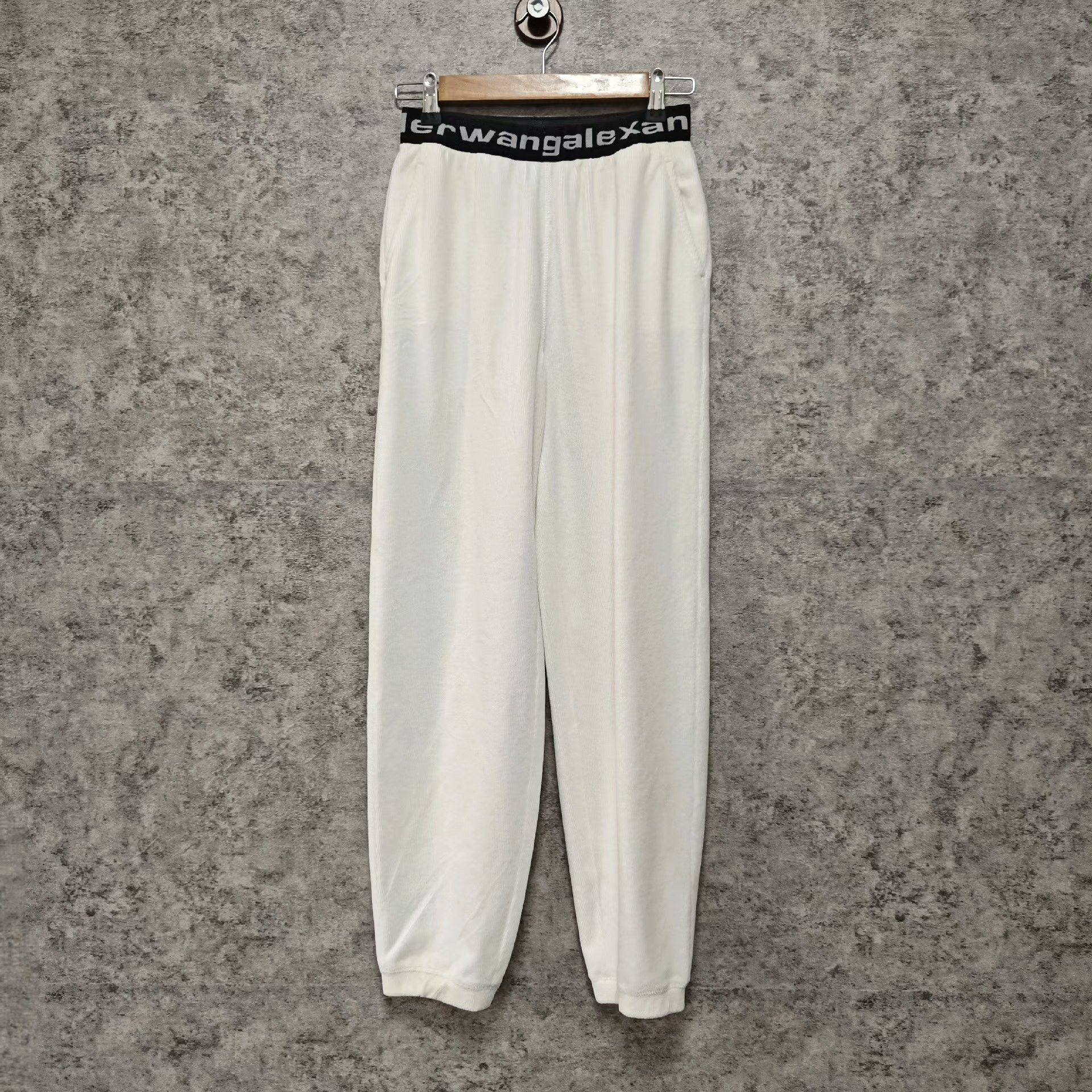 Alexander Wang Alexander Wang Corduroy Pants us_2 Women Size 26" / US 2 / IT 38 - 1 Thumbnail