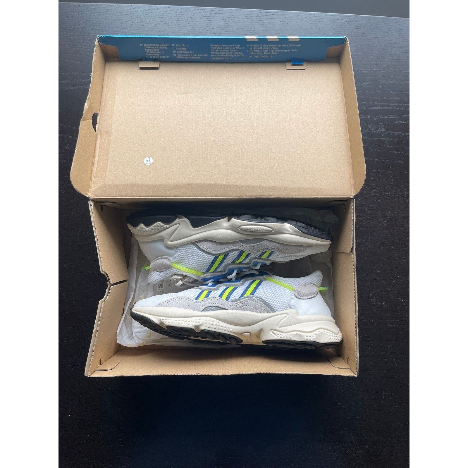 Adidas Adidas Ozweego size 9 Size US 9 / EU 42 - 3 Thumbnail