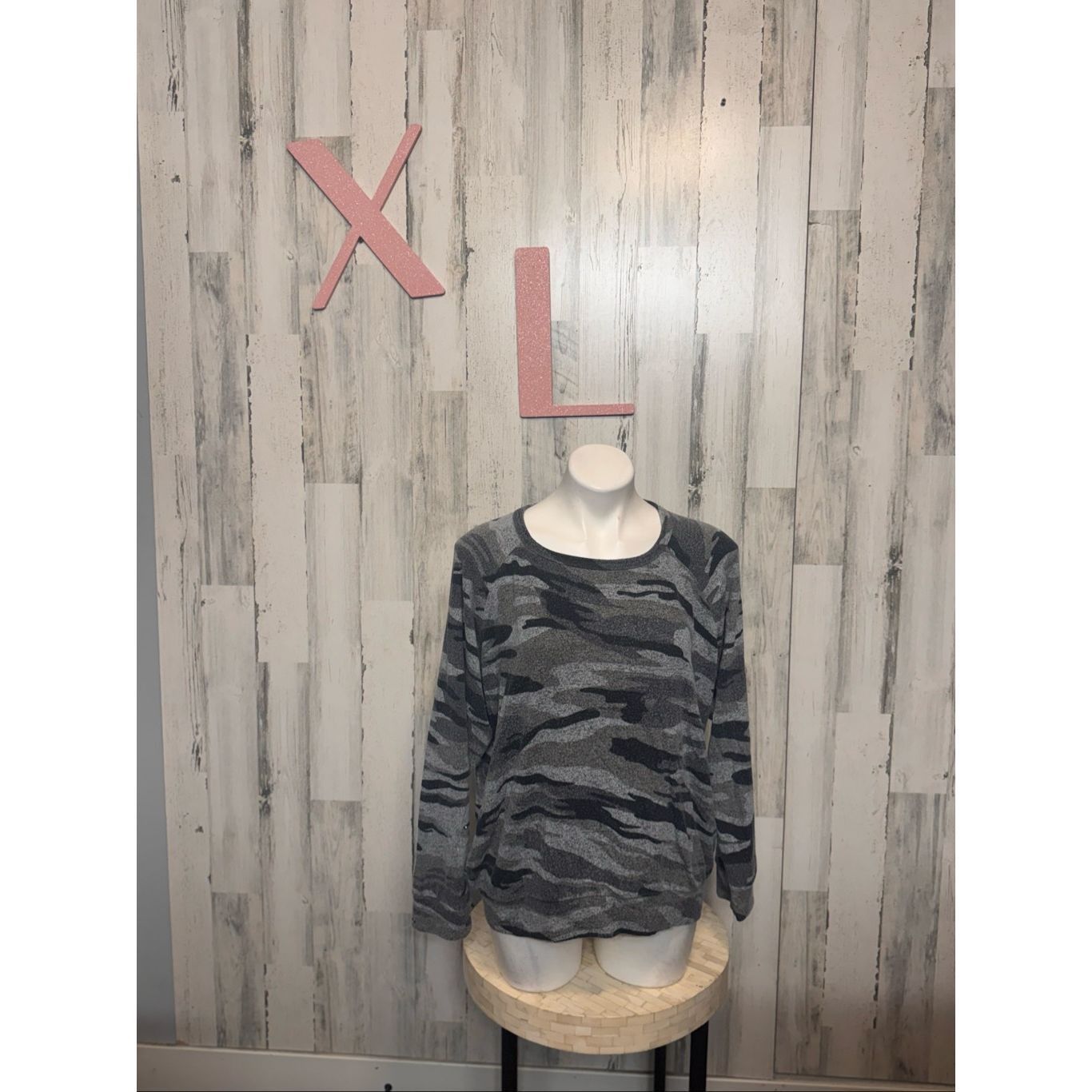 Buffalo David Bitton Buffalo David Bitton Gray Camo Lightweight Knit Sweater Wome Size L / US 10 / IT 46 - 3 Thumbnail