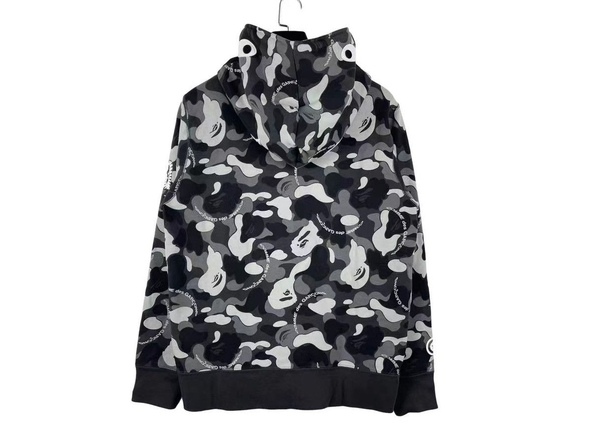 Bape × Comme des Garcons Bape x Comme des Garcons CDG Osaka Full-Zip Shark Hoodie Size US M / EU 48-50 / 2 - 2 Thumbnail