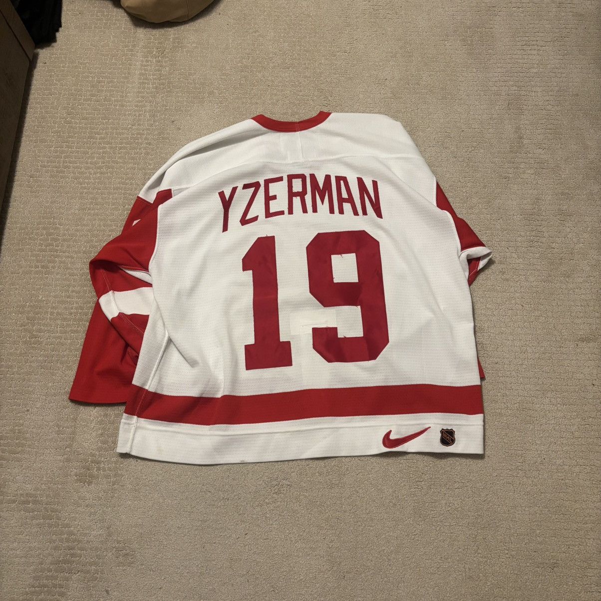 Nike Vintage 90’s Steve Yzerman Nike Detroit Red Wings Jersey Size US XL / EU 56 / 4 - 3 Thumbnail