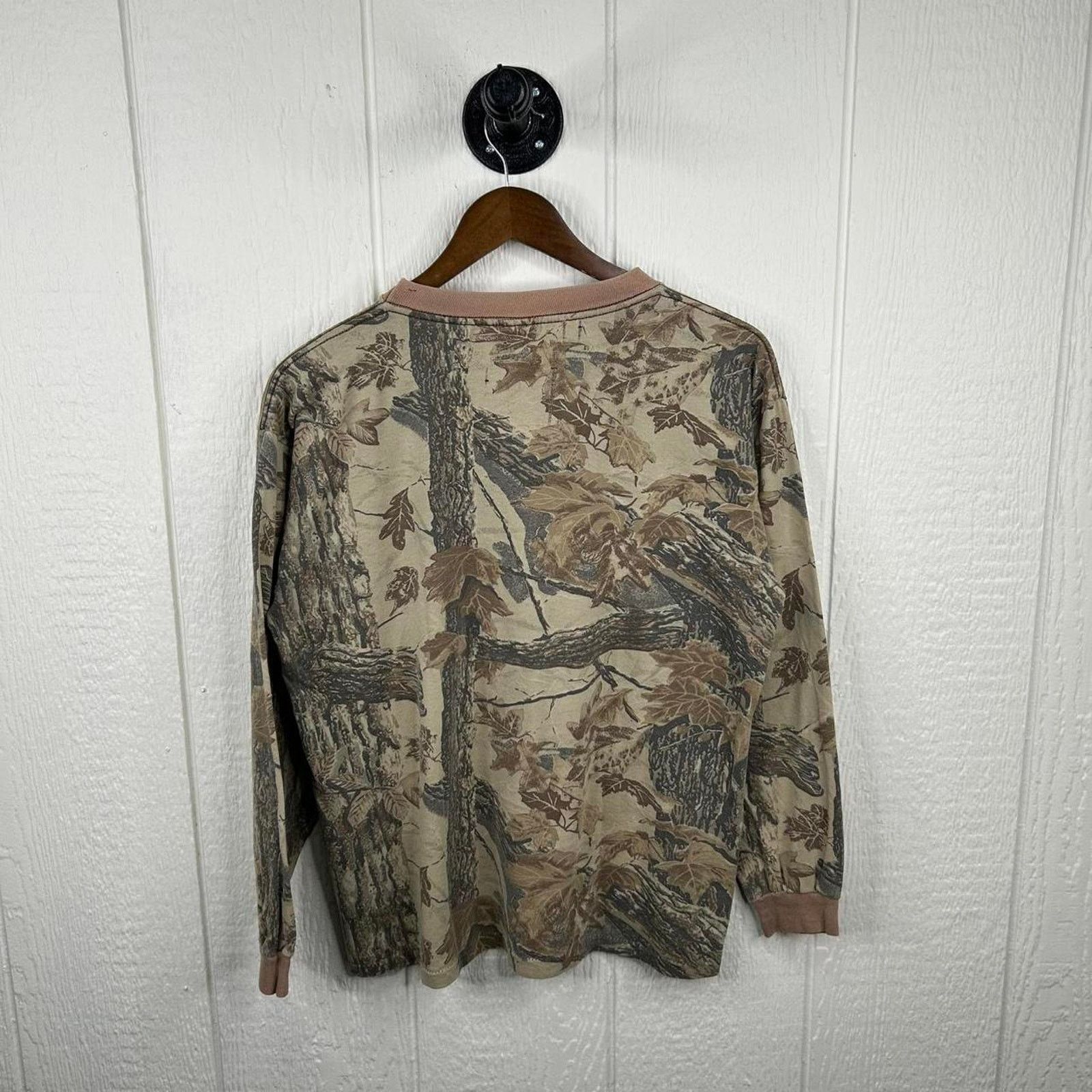 Realtree Vintage 90’s Realtree Forest Camo Longsleeve Tee Size Large Size US L / EU 52-54 / 3 - 3 Thumbnail