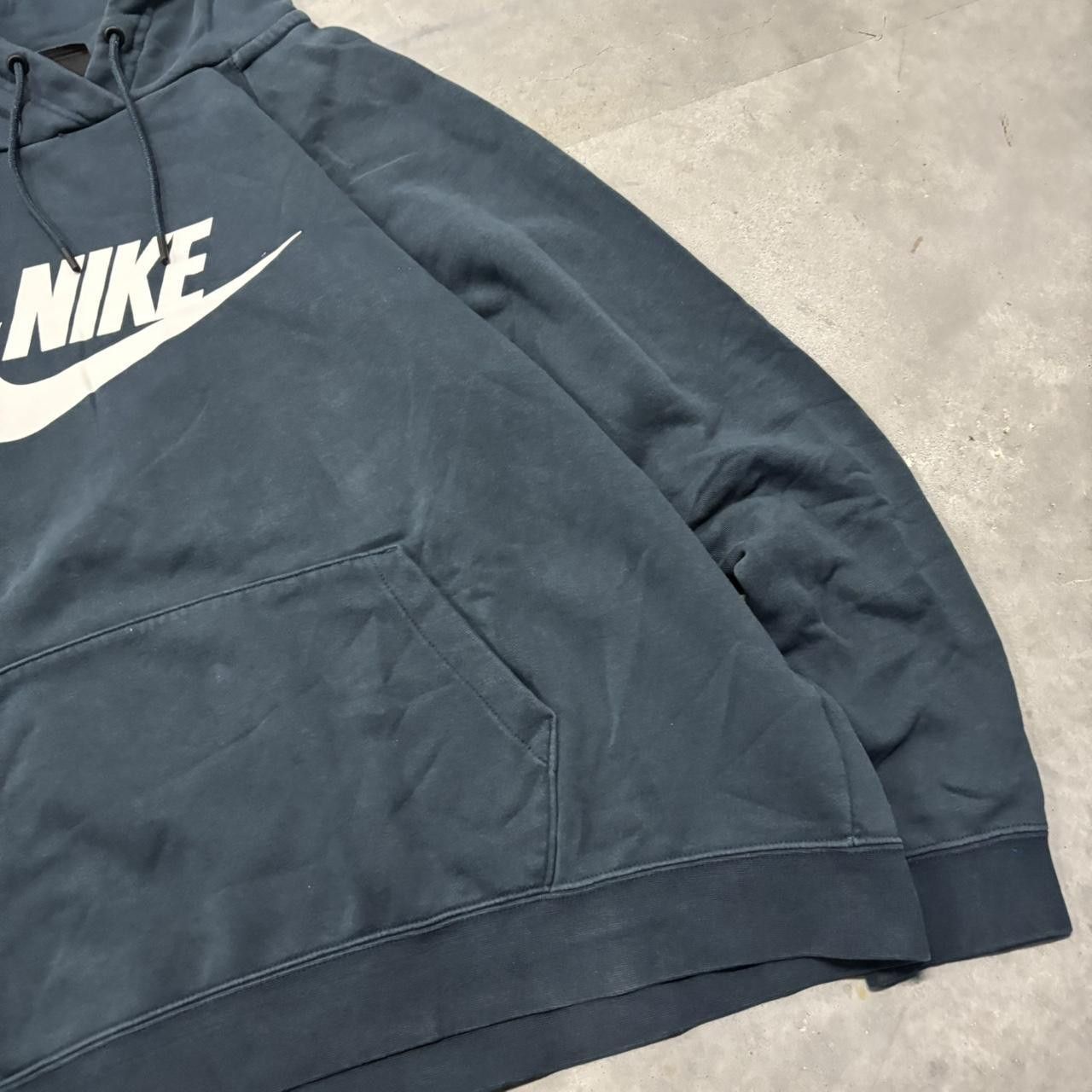 Nike × Vintage Crazy Vintage Y2K/2000s Navy Blue Boxy Nike Essential Streetwear Hoodie! Size US XL / EU 56 / 4 - 4 Thumbnail