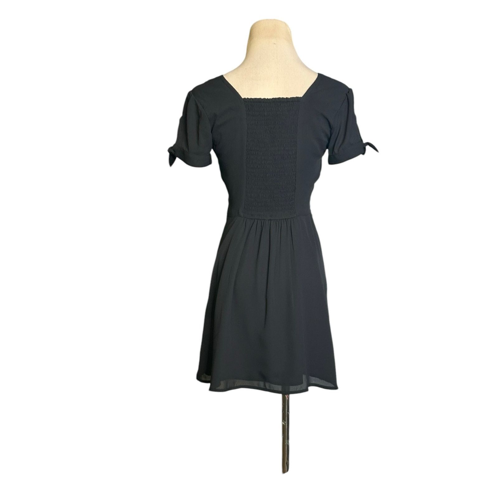 Abercrombie & Fitch Abercrombie & Fitch black A line mini skirt size XXS Size XXS / US 00 / IT 34 - 2 Thumbnail