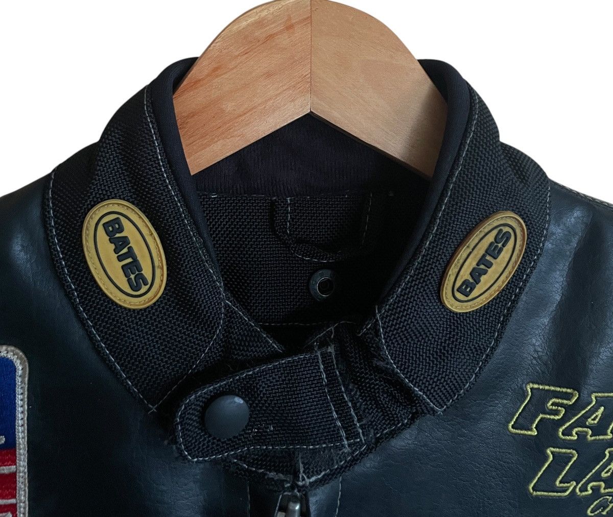 Vintage Vintage Brand Bates Motorcycle Leather Jacket 1990s Size US L / EU 52-54 / 3 - 10 Thumbnail