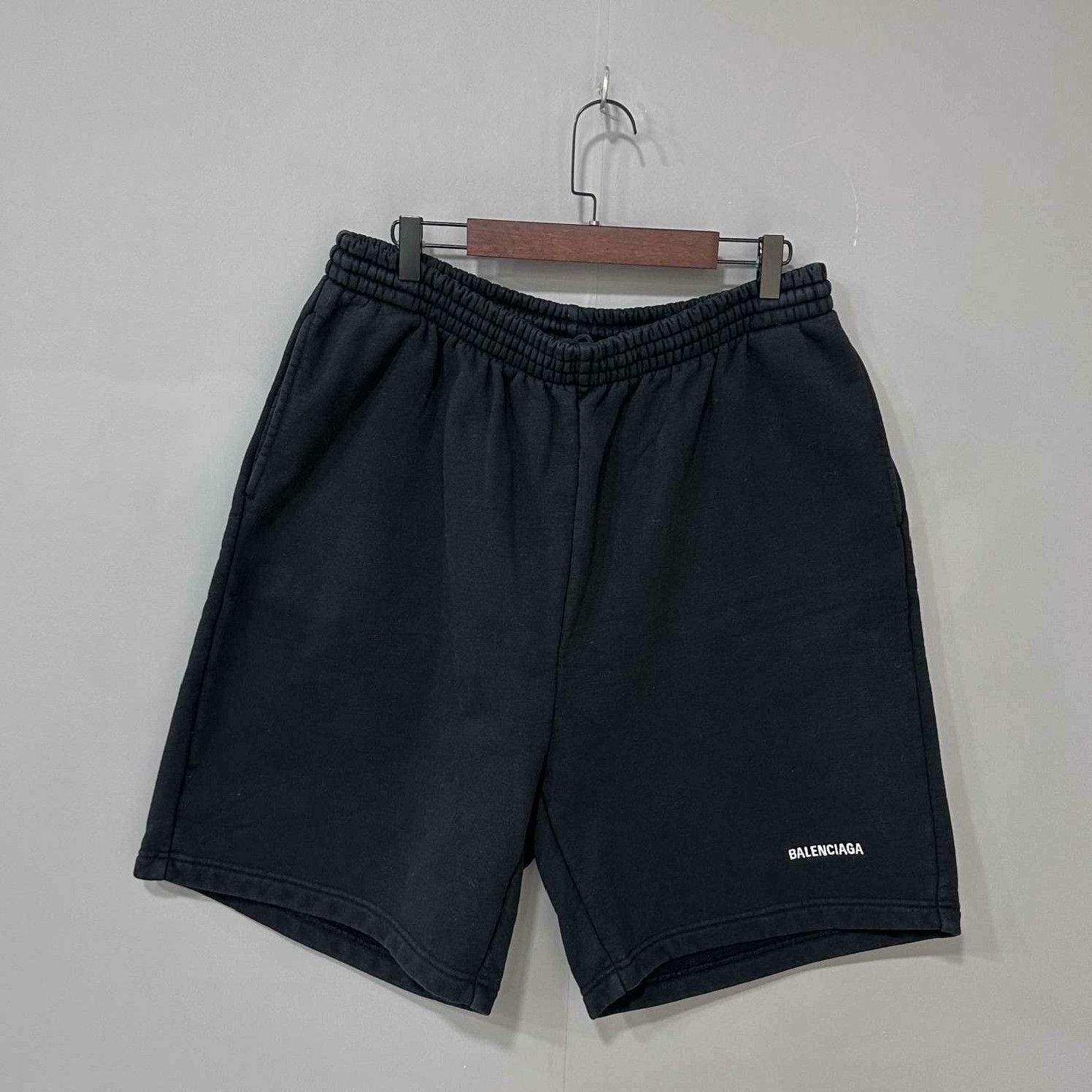 Balenciaga Balenciaga Retro Embroidered Shorts 28 Men Size US 28 / EU 44 - 1 Thumbnail