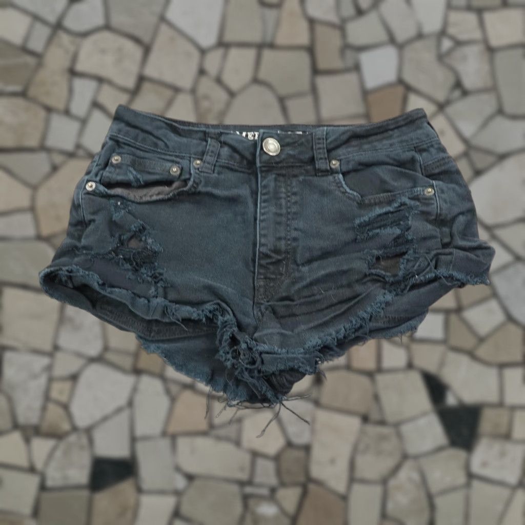 American Eagle Outfitters VINTAGE American Eagle Shorts Women’s 6 Denim Hi-Rise Festival Micro Mini Distressed Black Streetwear Size 28" / US 6 / IT 42 - 1 Thumbnail