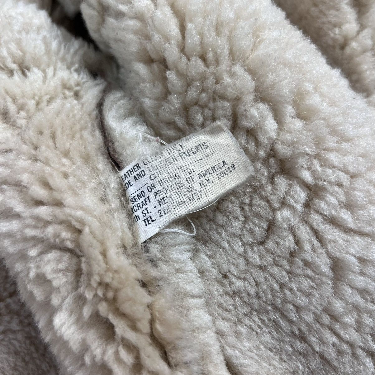 Avirex Vintage 80s Avirex B-6 sheepskin bomber jacket Size US L / EU 52-54 / 3 - 6 Thumbnail