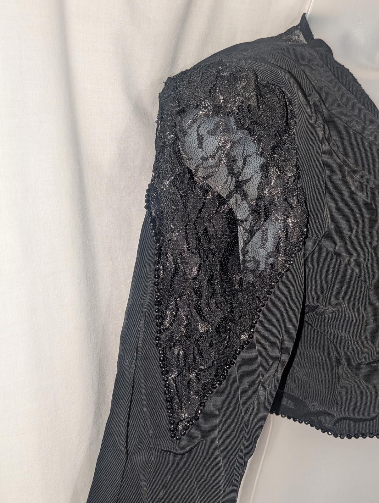 Designer Vtg 80s Victorian Black Lace Sleeve Cropped Bolero Jacket XS Size XS / US 0-2 / IT 36-38 - 3 Thumbnail