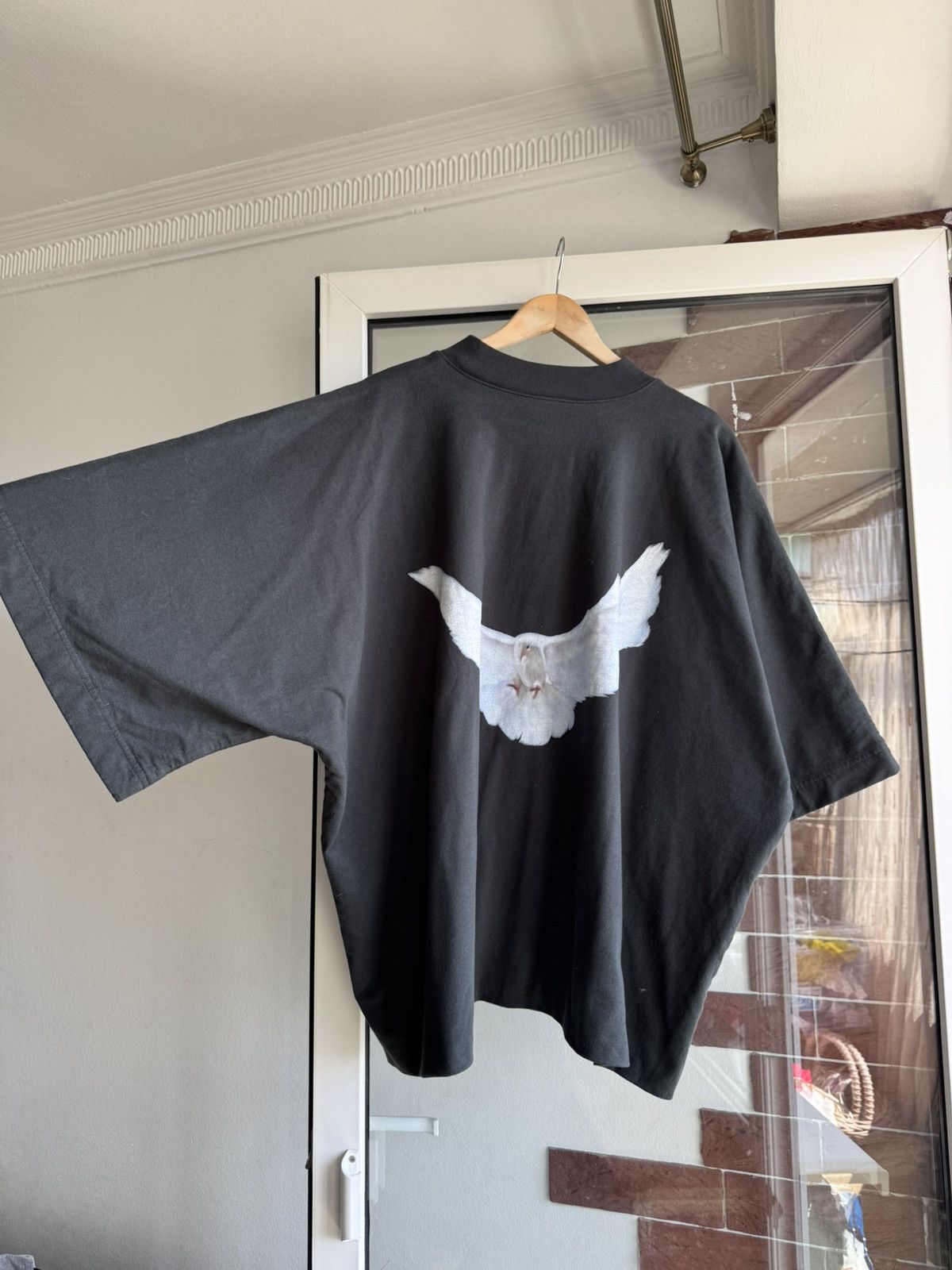 Balenciaga × Gap × Yeezy 🇺🇸🕊️Yeezy Gap Balenciaga Tshirt Size US XL / EU 56 / 4 - 6 Thumbnail