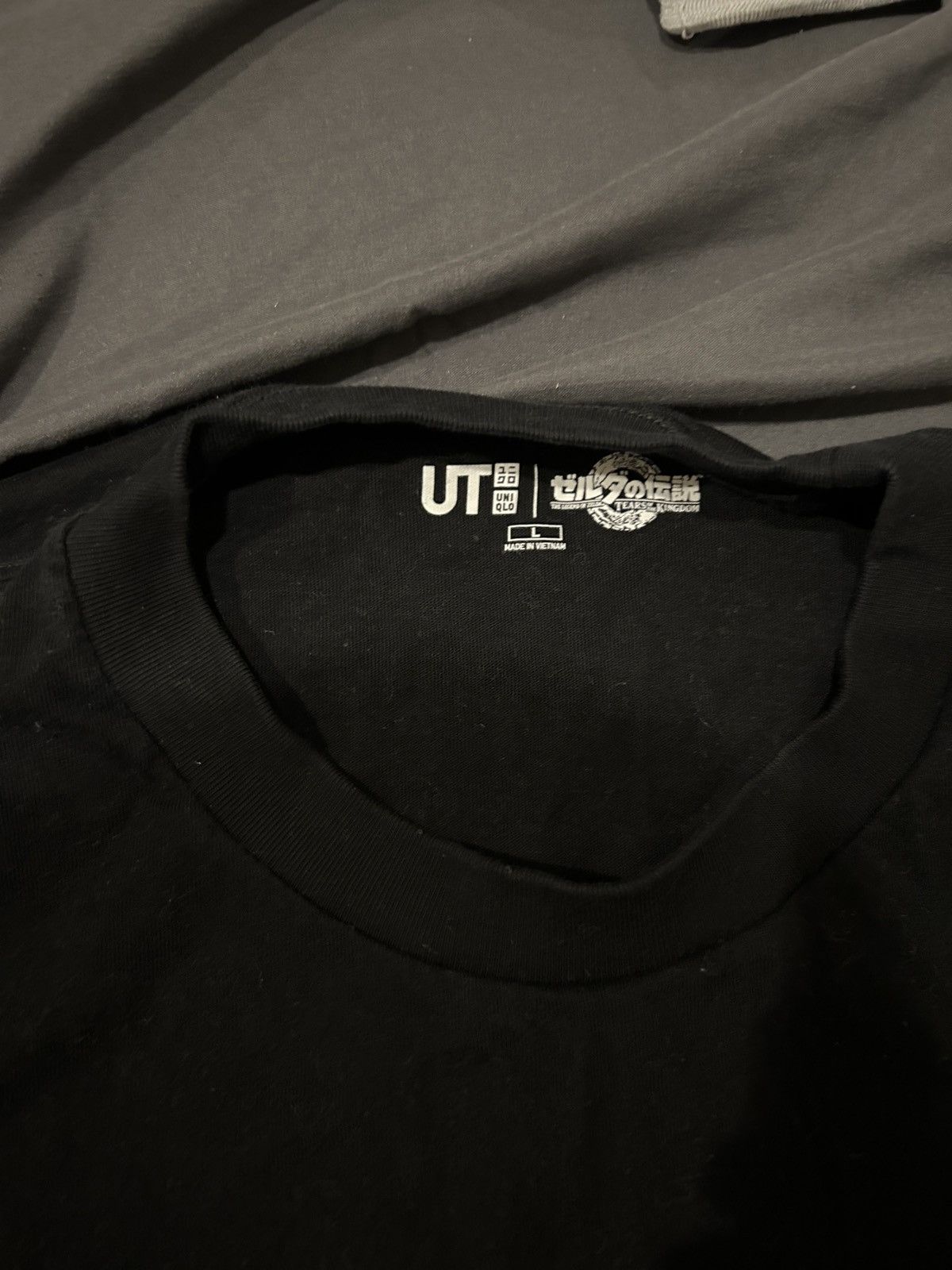Uniqlo Legend of Zelda , Tears of the Kingdom Uniqlo Shirt Size US L / EU 52-54 / 3 - 2 Thumbnail