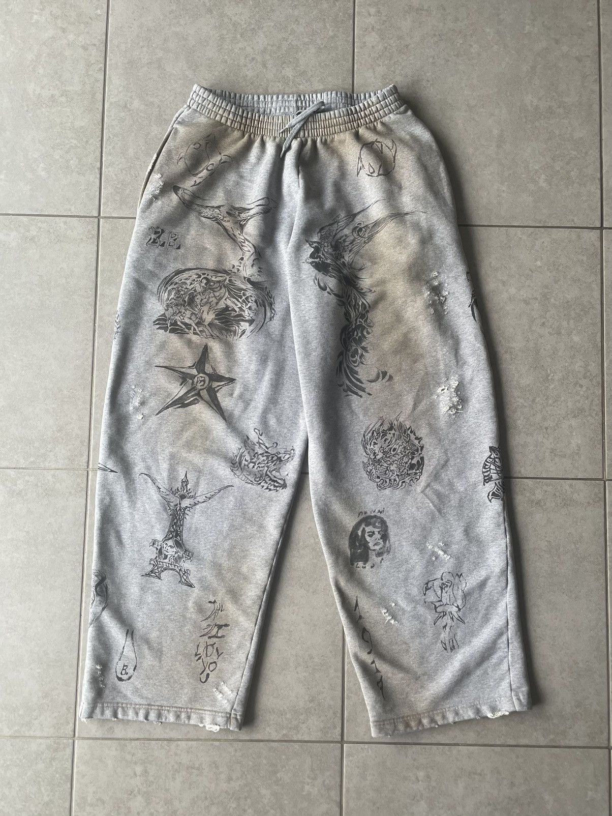 Balenciaga Balenciaga SS24 Grey Tat Tattoo sweatpants | Grailed