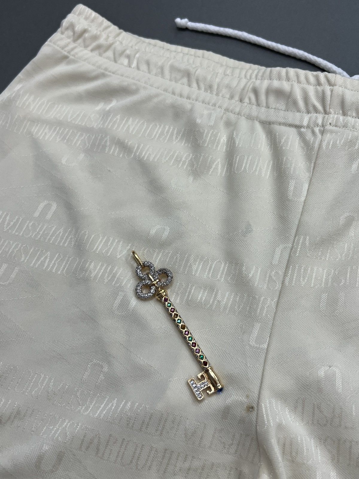 Other Vintage UMBRO Embroidered Logo Shorts Size US 32 / EU 48 - 8 Thumbnail