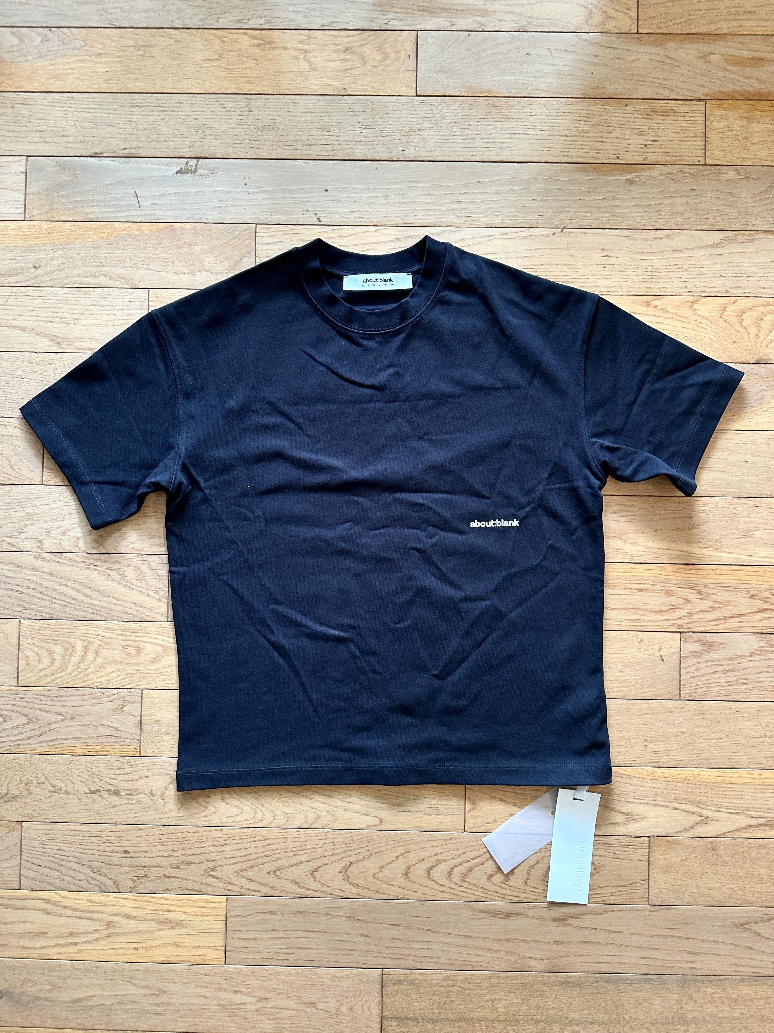 About:Blank about:blank box t-shirt black Size US XS / EU 42 / 0 - 2 Thumbnail