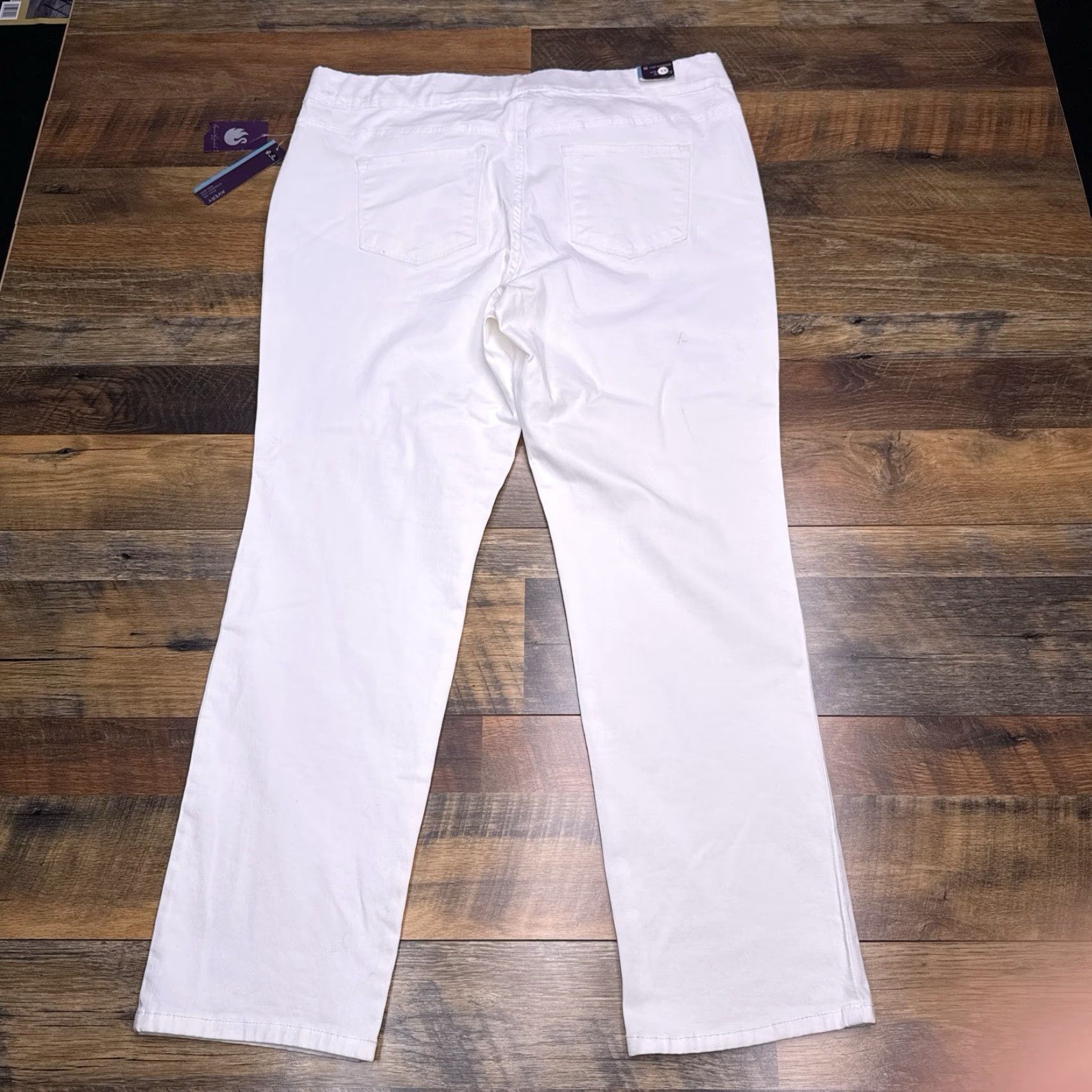 Gloria Vanderbilt Gloria Vanderbilt Pants 16W White Denim Straight Pull On High Rise Chino Stretch Womens Plus Regular Mid Rise 30in Inseam Trousers Size 38" / US 16 / IT 52 - 3 Thumbnail