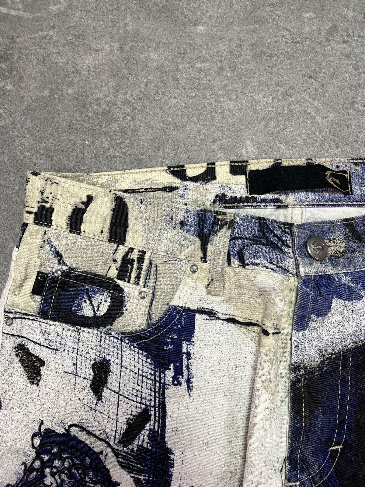 Just Cavalli 00s Just Cavalli Napoleon Parody Cropped Jeans 30 31 Size US 31 - 8 Thumbnail
