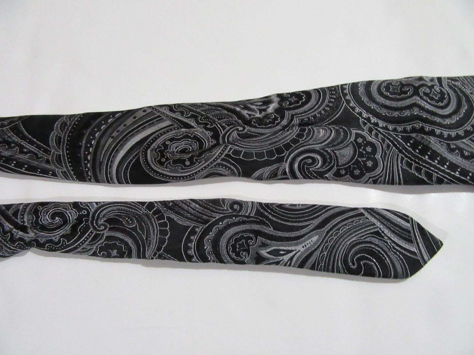 Designer Donald J. Trump Signature Collection Necktie Black Paisley Size ONE SIZE - 4 Thumbnail