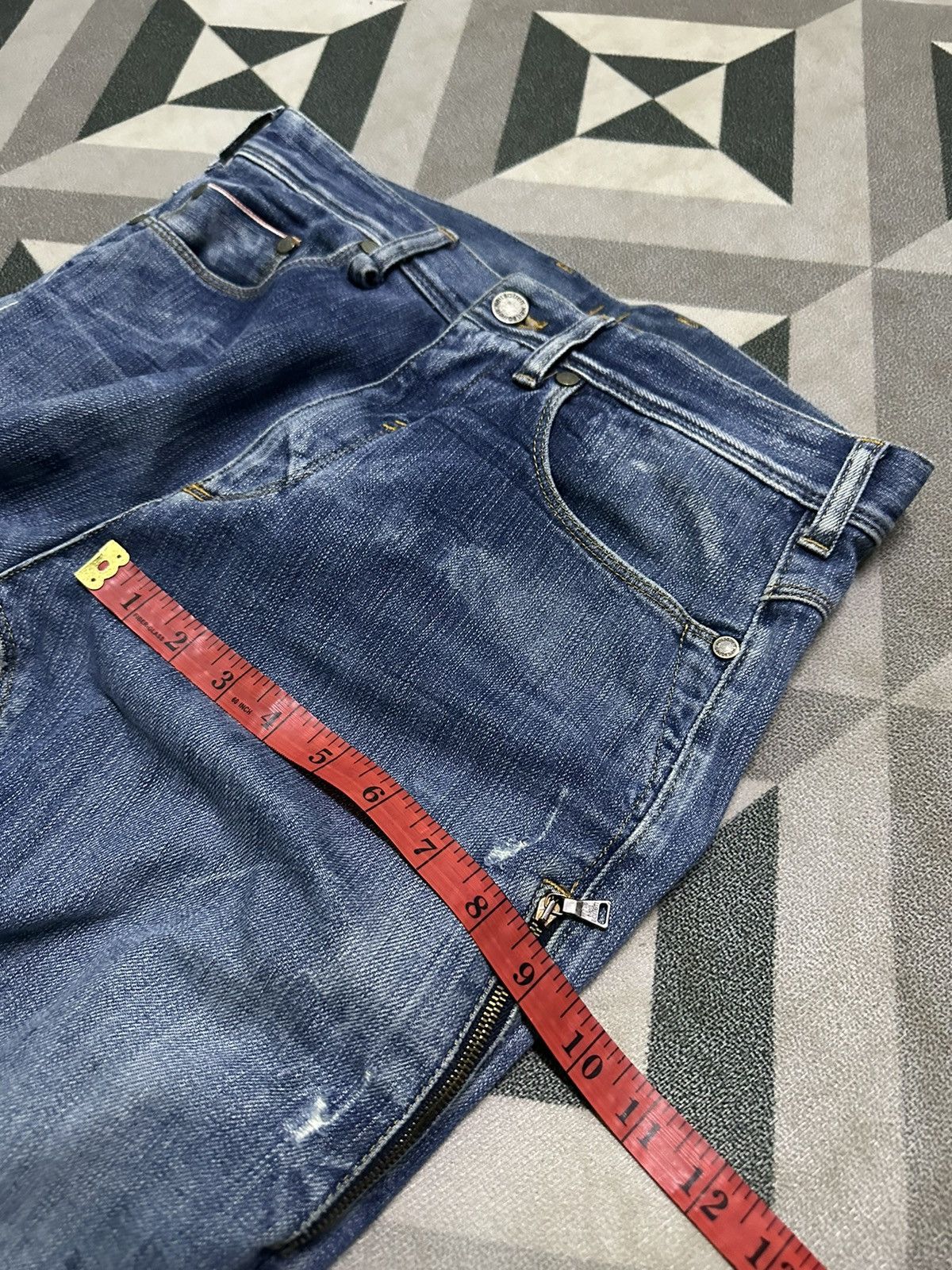 Neil Barrett Neil Barret skinny jeans 29x32 Size US 29 - 14 Thumbnail