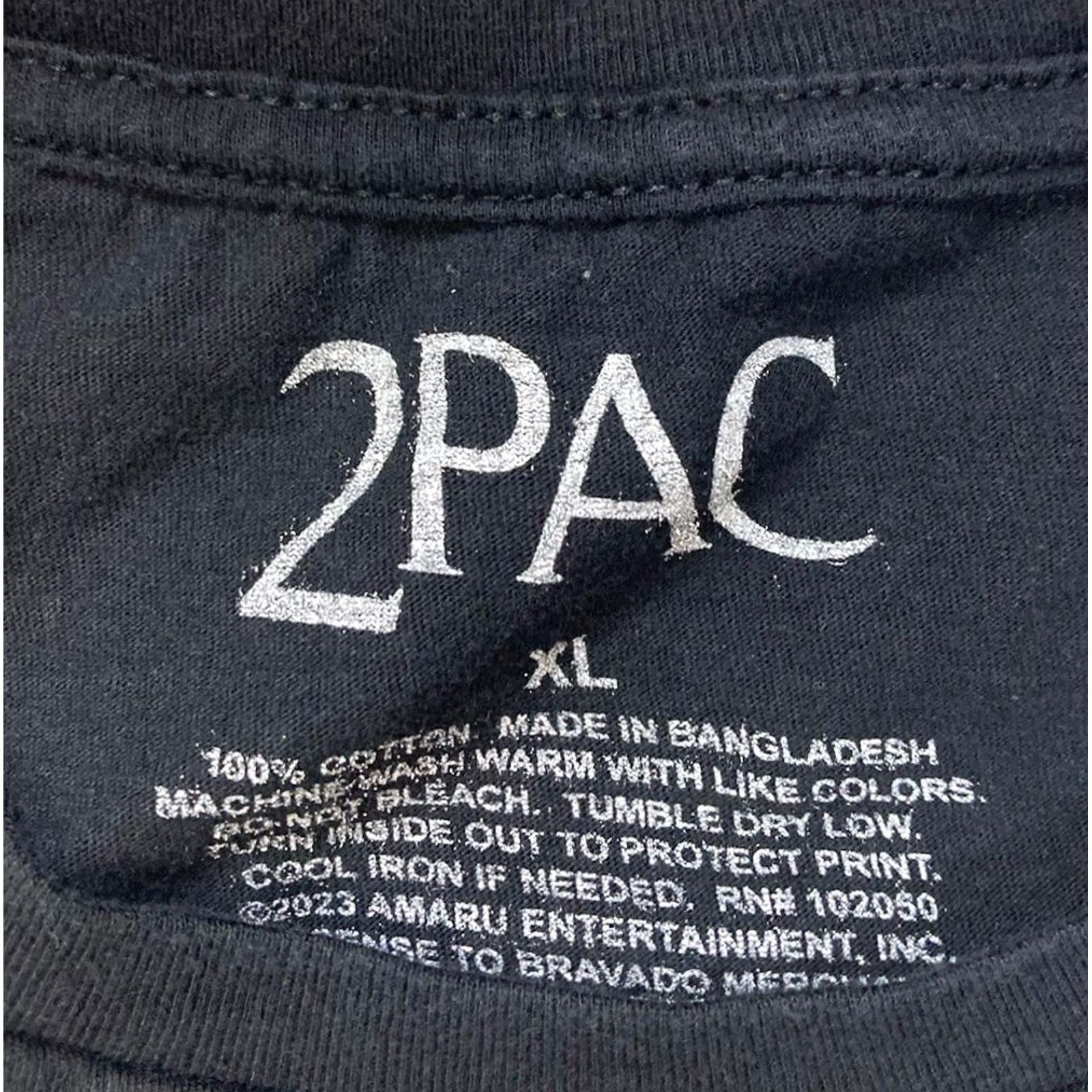 Vintage VINTAGE 2pac Tupac Shakur Praying Hand Graphic T-shirt Men XL Black Short Sleeve Music Size US XL / EU 56 / 4 - 4 Thumbnail