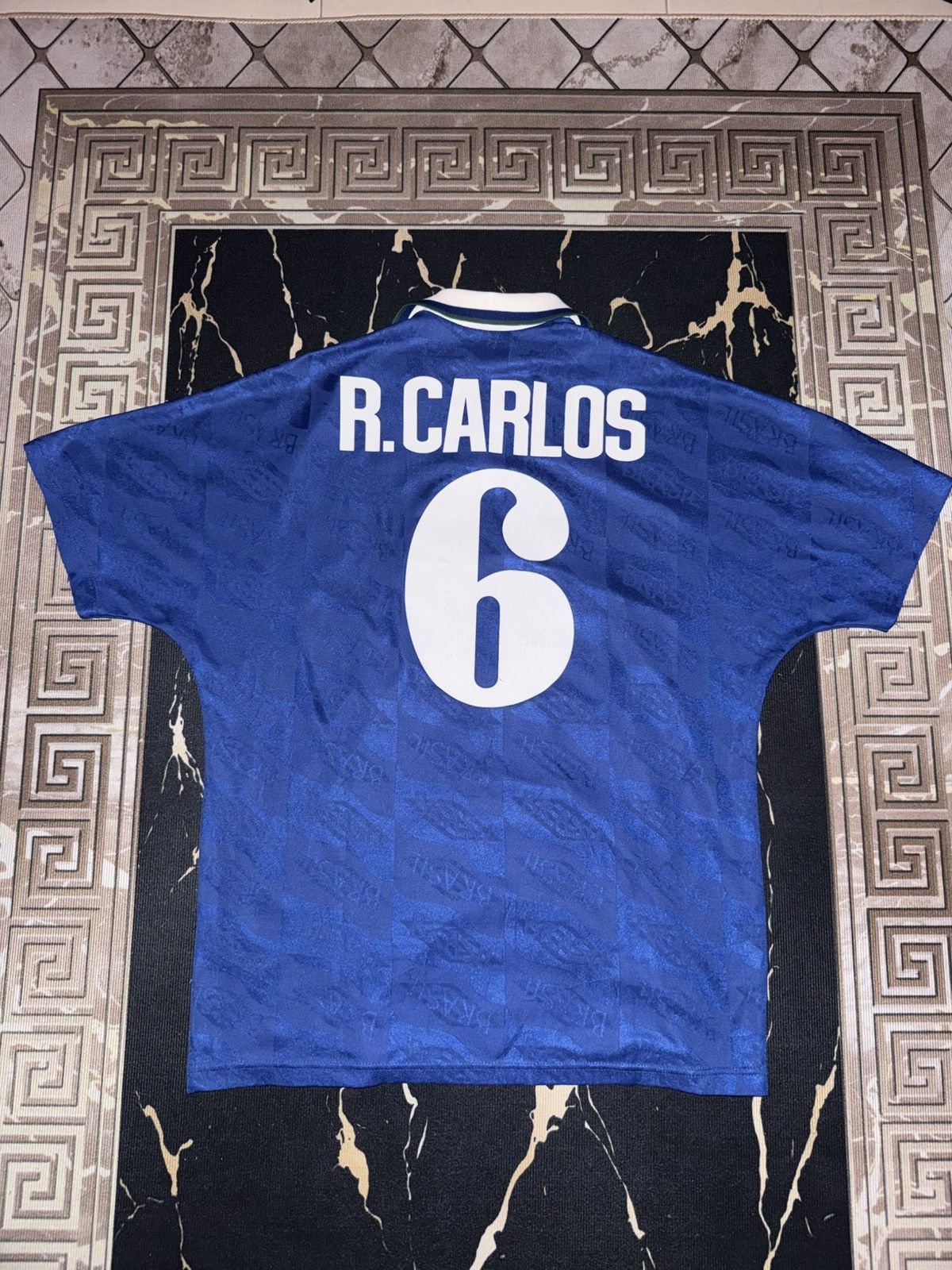 Umbro Brazil 1991-1993 World Cup Away Jersey R. CARLOS Size US XL / EU 56 / 4 - 2 Thumbnail