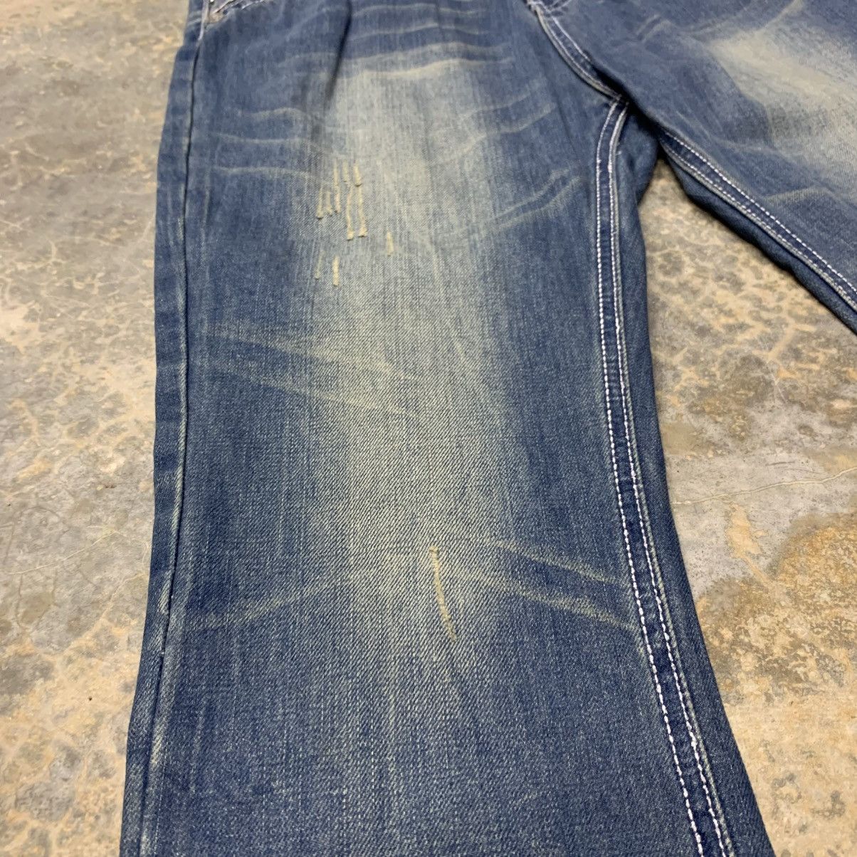 Japanese Brand × Vintage Flare KARI JYUA JEAN Clawmark Distressed Fade Jean Size US 31 - 7 Thumbnail