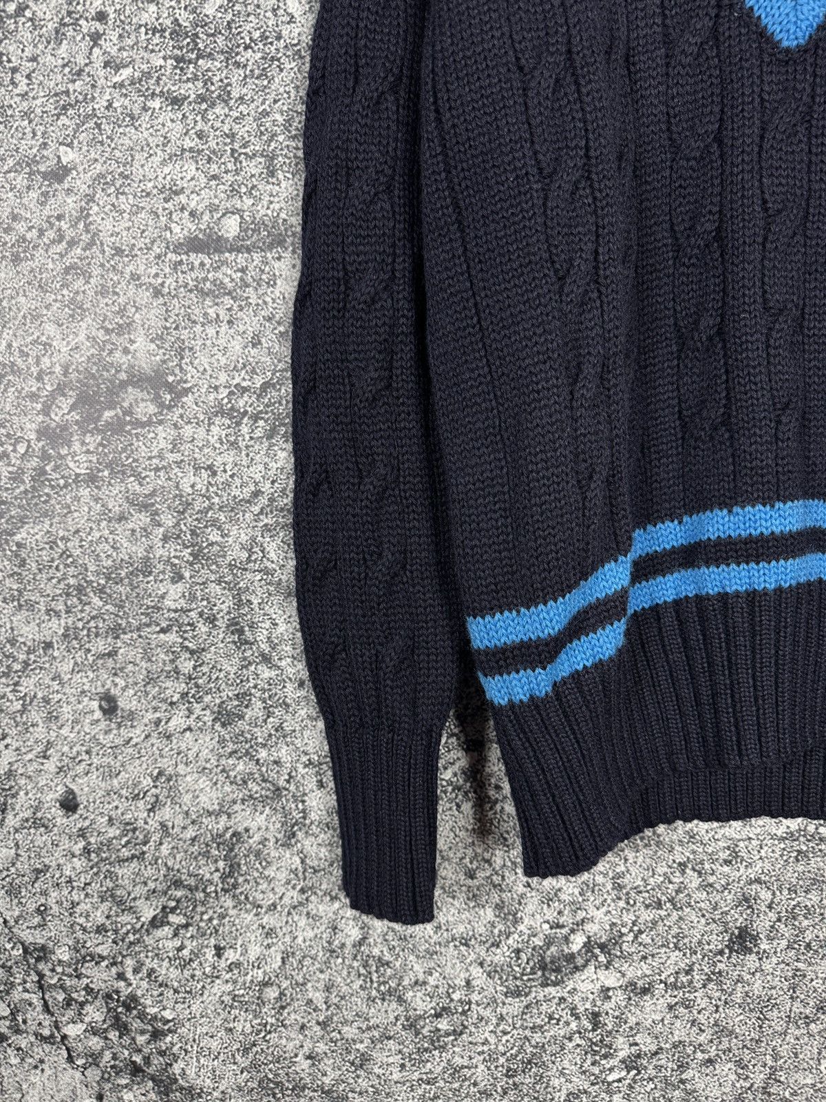 Fred Perry Fred Perry Vintage V-Neck Cable Knit Sweater Pullover Sz 44 Size US L / EU 52-54 / 3 - 4 Thumbnail