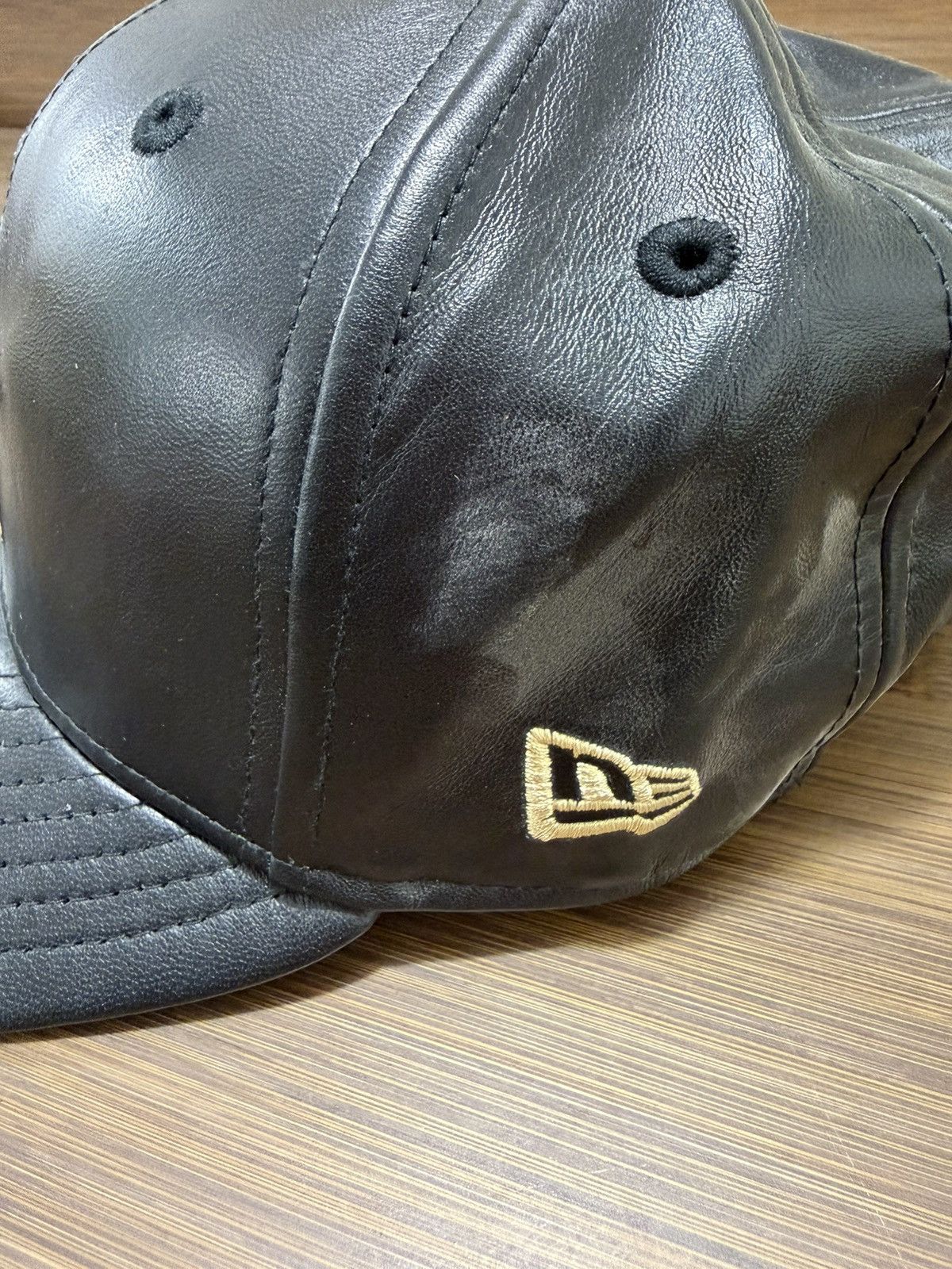 New Era Chicago White Sox Leather Hat Size 7 ½ Size ONE SIZE - 3 Thumbnail