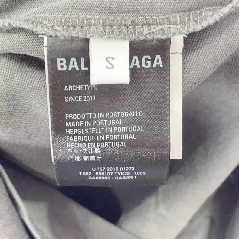 Balenciaga Balenciaga Solid color letter Logo printed round neck pull Size US S / EU 44-46 / 1 - 5 Thumbnail