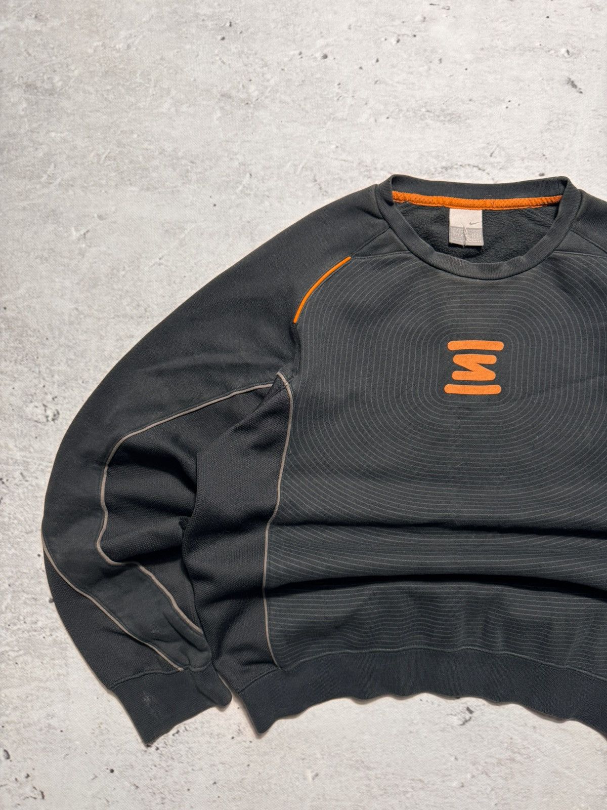 Nike × Vintage NIKE SHOX VINTAGE CENTER LOGO OVERSIZE BOXY SWEATSHIRT Size US S / EU 44-46 / 1 - 2 Thumbnail