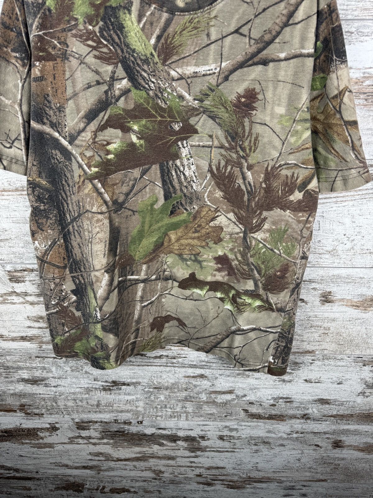 Vintage Vintage Real Tree T Shirt Large tee camo mens streetwear Size US L / EU 52-54 / 3 - 5 Thumbnail