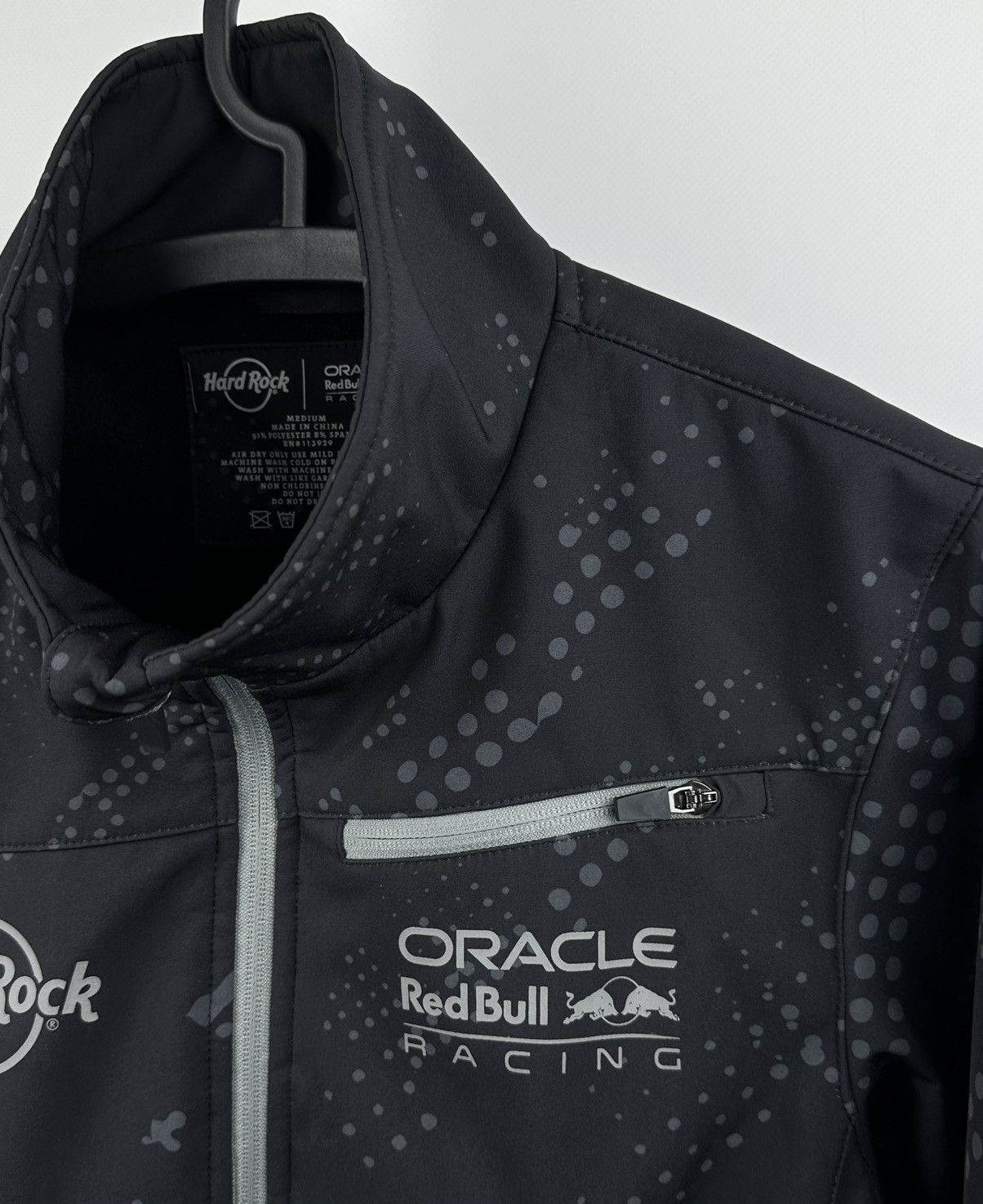 Red Bull Red Bull Racing F1 Jacket Hard Rock Oracle Racing Jacket Size US M / EU 48-50 / 2 - 3 Thumbnail
