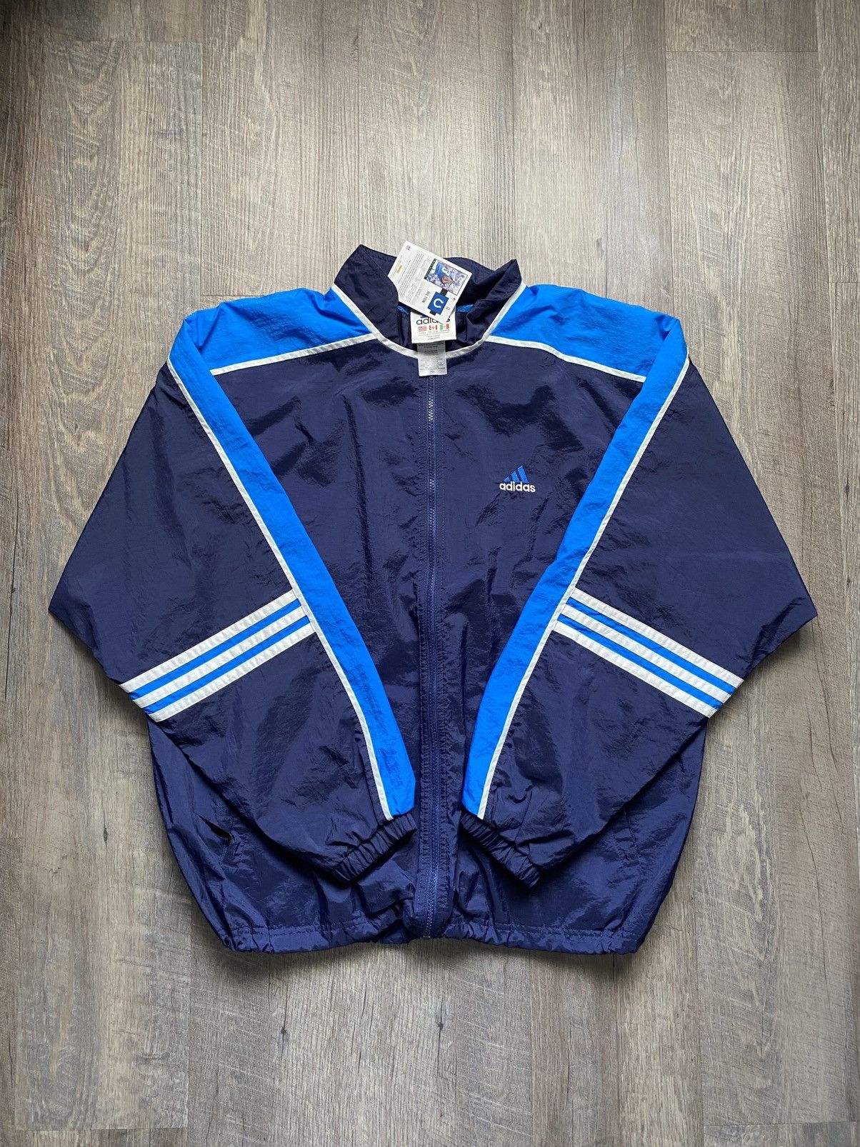 Vintage Vintage Adidas Windbreaker Size US L / EU 52-54 / 3 - 1 Thumbnail