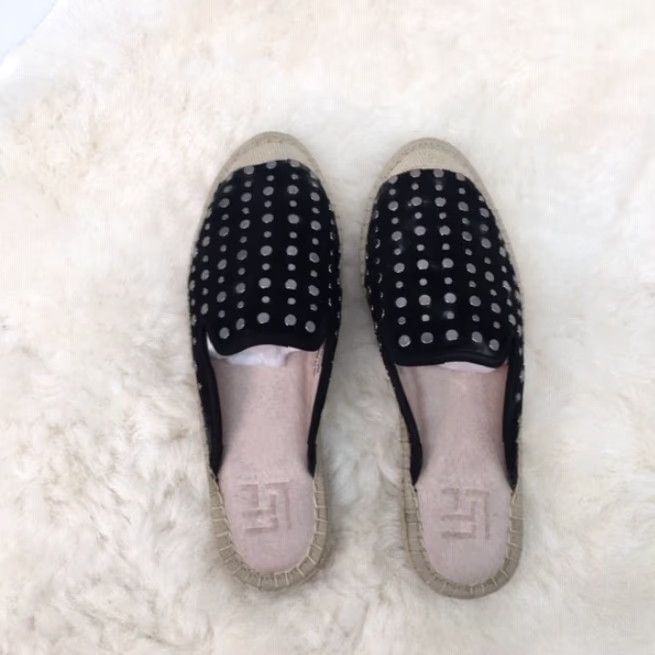 CLOSED VINTAGE LFL MULE Sandal Closed Toe Studded Black US 6 M Womens Shoes 120 Size US 6 / IT 36 - 4 Thumbnail