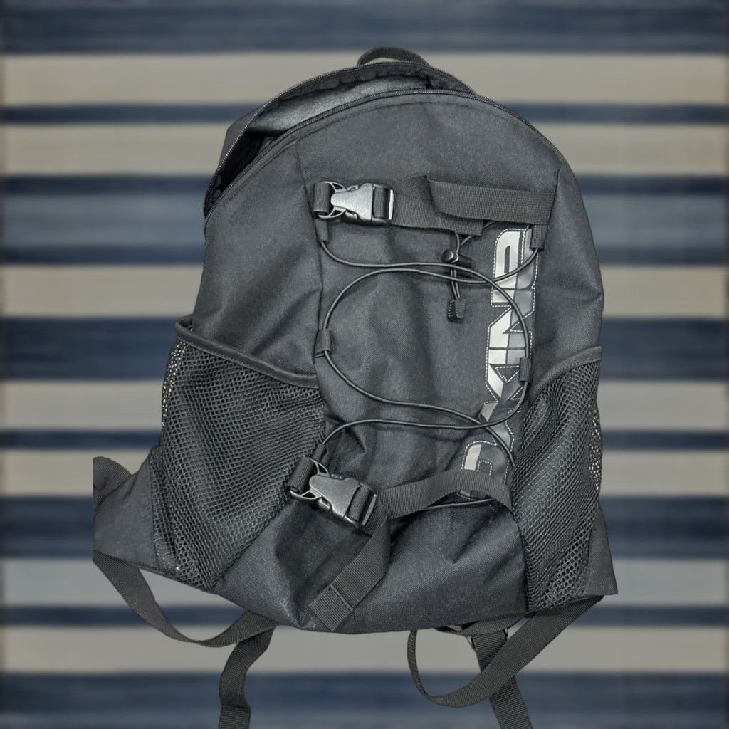 Dakine DAKINE Wonder Pack Backpack Book Laptop Bag Knapsack Black Unisex Adult? (adjust to required structure) Size ONE SIZE - 1 Thumbnail