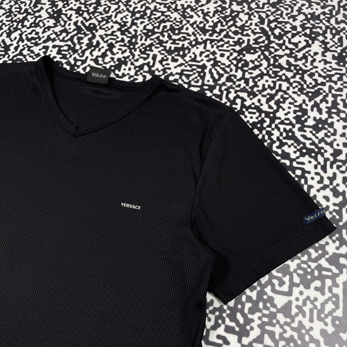 Versace × Versace Jeans Couture × Vintage Vintage 90s VERSACE Luxury Retro Casual T-shirt Y2K Style Size US M / EU 48-50 / 2 - 4 Thumbnail