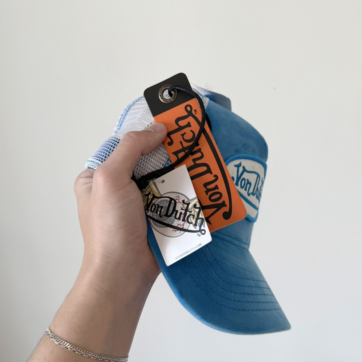 NWT Von Dutch Crushed Velvet Trucker Hat Baby Blue Y2K Vtg display picture 1