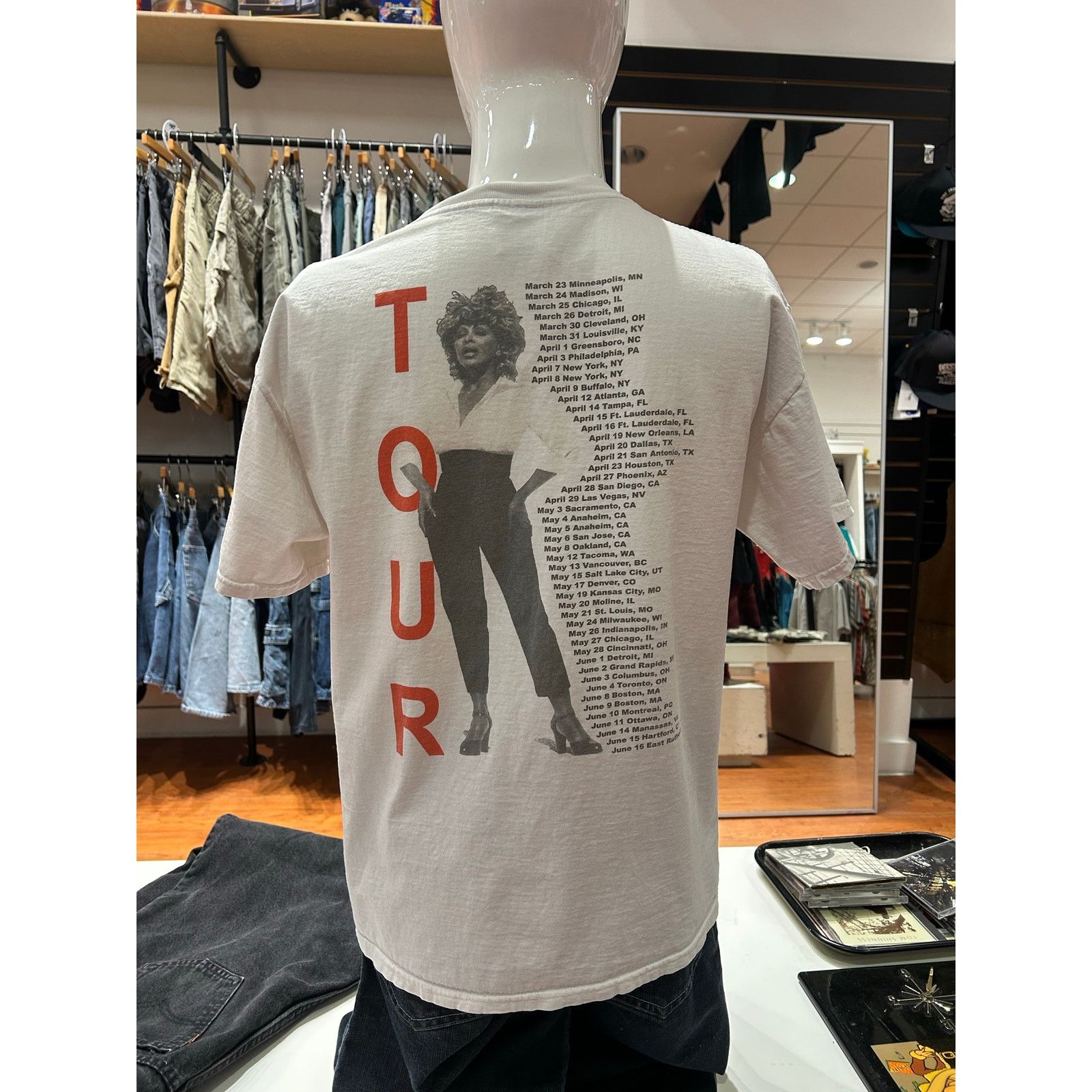 Vintage 1999 Tina Tour Queen Of rock and Roll Size Large Size US L / EU 52-54 / 3 - 2 Thumbnail