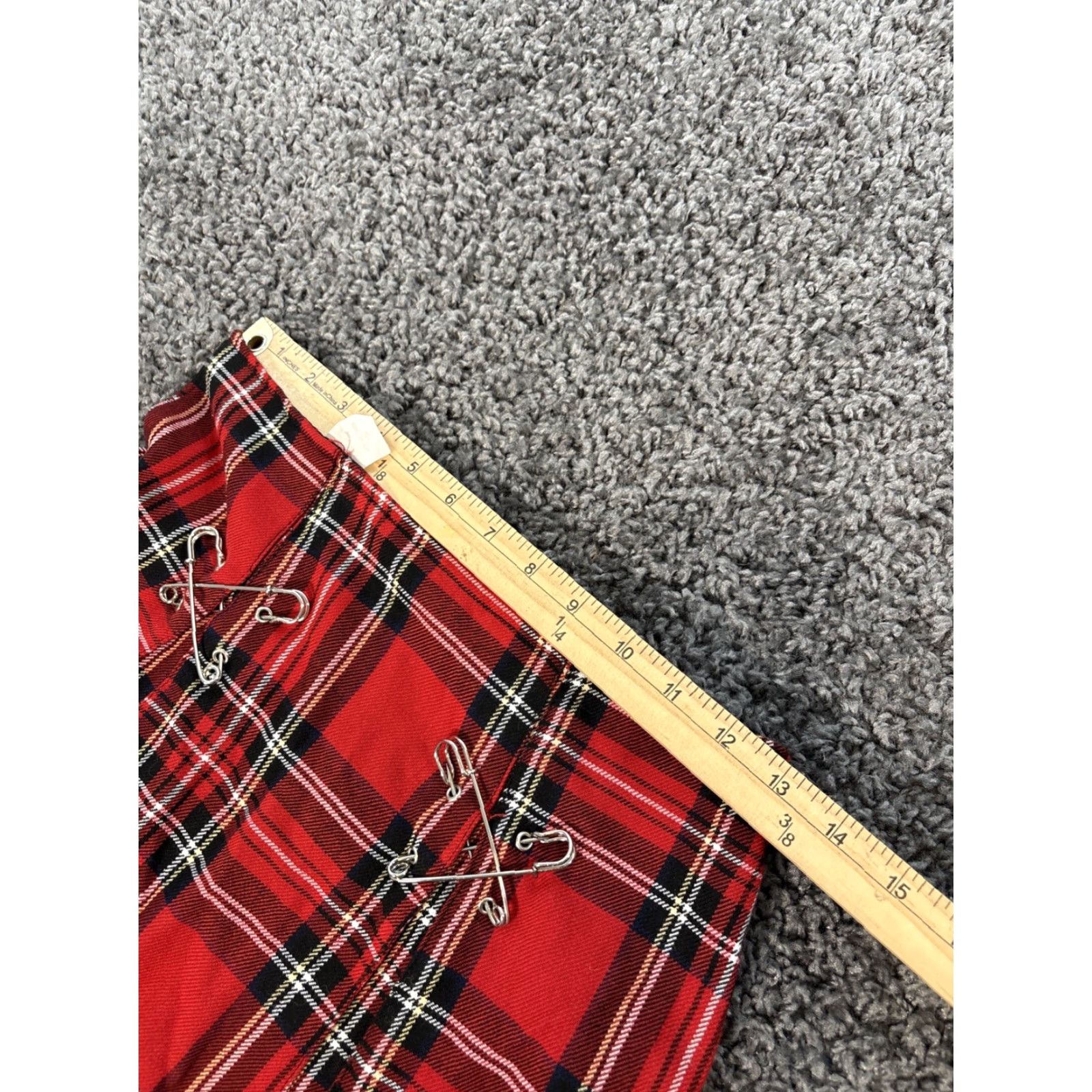 Vintage VINTAGE Super Low Fat Skirt Women's XS Red Plaid Mini Short Gothic 90s Grunge Punk Whimsigoth Y2K US Women Size 26" / US 2 / IT 38 - 4 Thumbnail