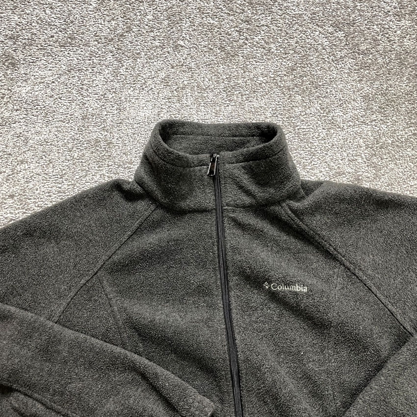 Logo 7 Columbia Active Jacket Mens Large Dark Gray Fleece Full Zip Logo Hiking Outdoor Size US L / EU 52-54 / 3 - 2 Thumbnail