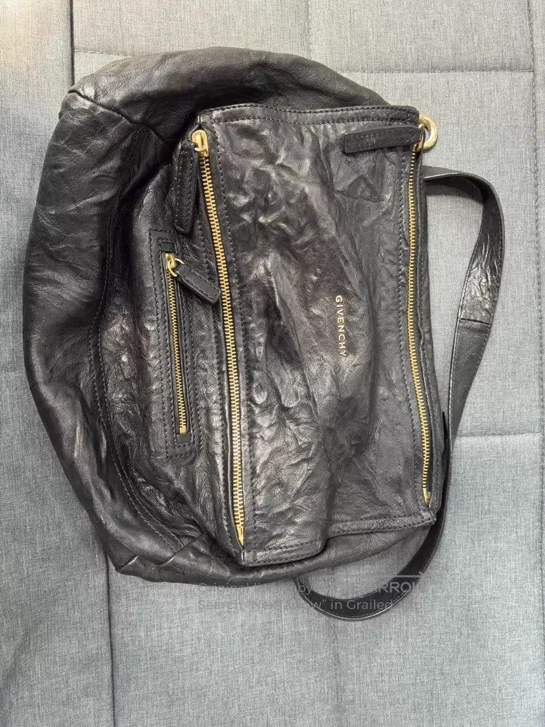 Givenchy Givenchy Pandora Soft Box, Crumpled Wax Leather, Black and Size ONE SIZE - 1 Thumbnail