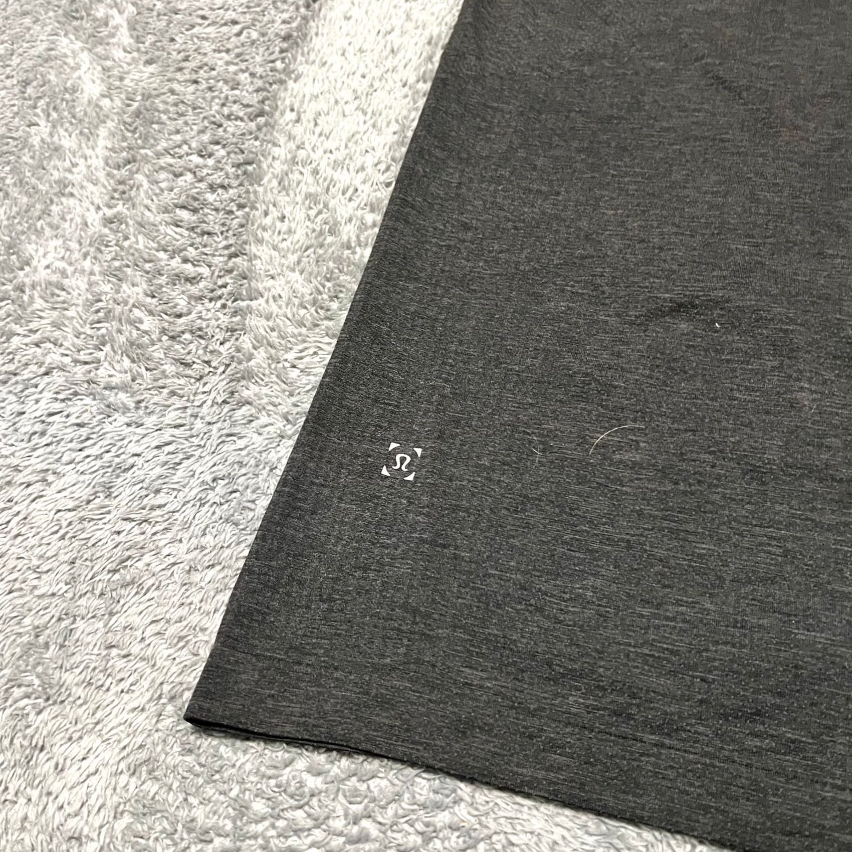 Lululemon Lululemon Polo Shirt Mens Medium Gray Short Sleeve Golf Performance M Mens Gray Polo Shirt Size US M / EU 48-50 / 2 - 3 Thumbnail