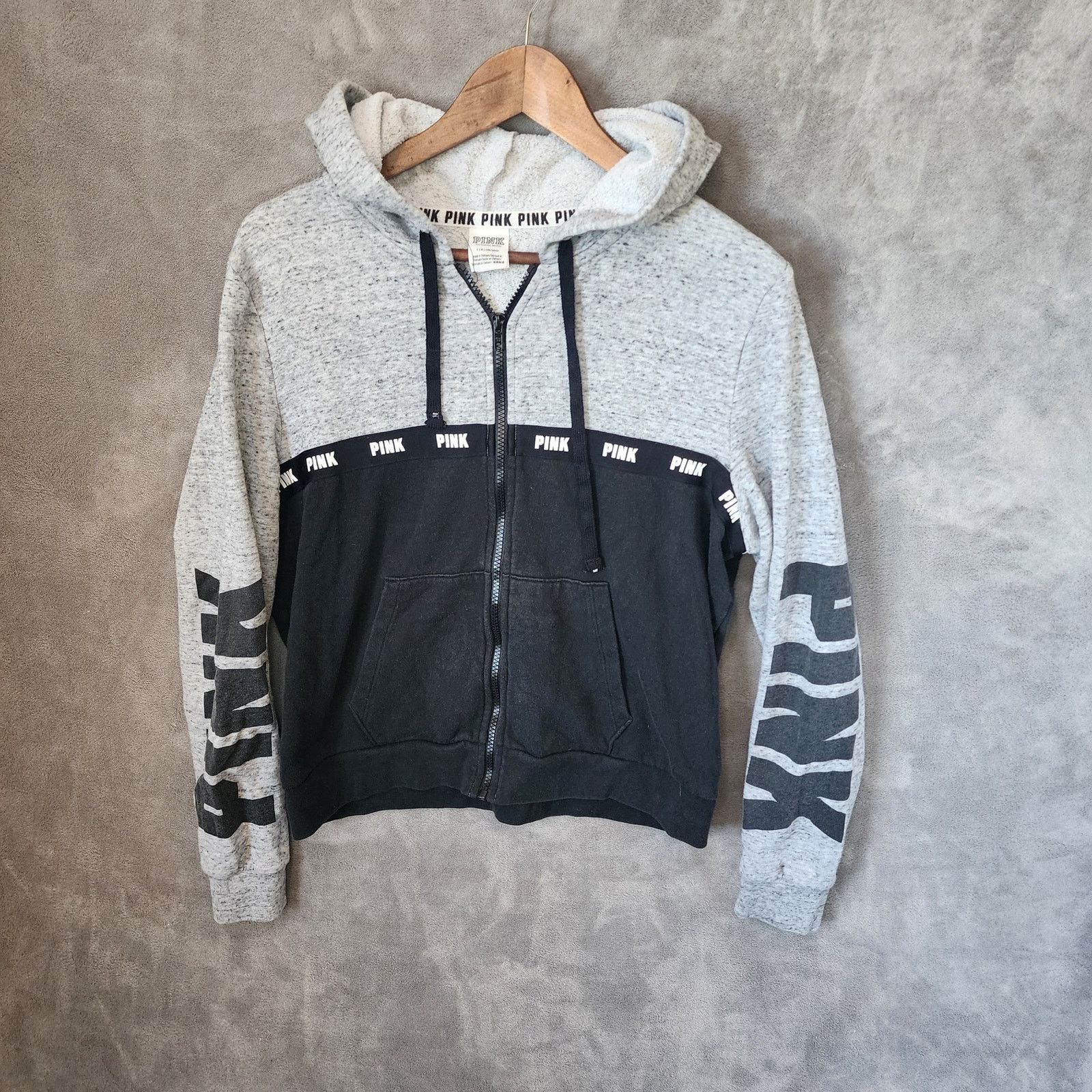 Pink Pink By Victoria's Secret Two Tone Black Gray Hoodie Large Size L / US 10 / IT 46 - 1 Thumbnail