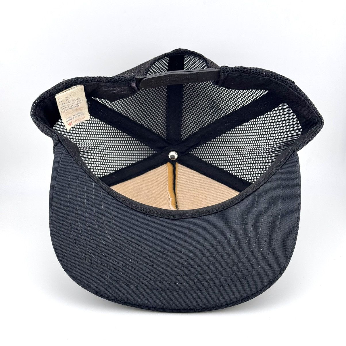 Yupong Vintage 1984 Waylon Jennings x Yupoong Trucker Hat Size ONE SIZE - 5 Thumbnail