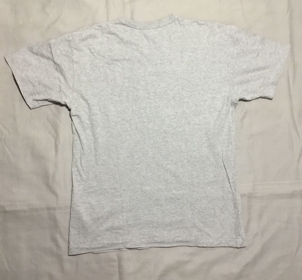 Other Comme Des Garcons PLAY white t-shirt size L Size US L / EU 52-54 / 3 - 2 Thumbnail