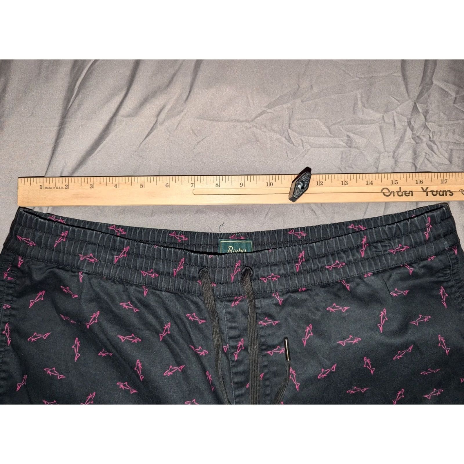 Nomad Bixby Nomad Shorts Mens 34x7 Black Shark Print Casual Pockets All Over AOP Knit Chino Stretch Regular Mens Size US 34 / EU 50 - 3 Thumbnail
