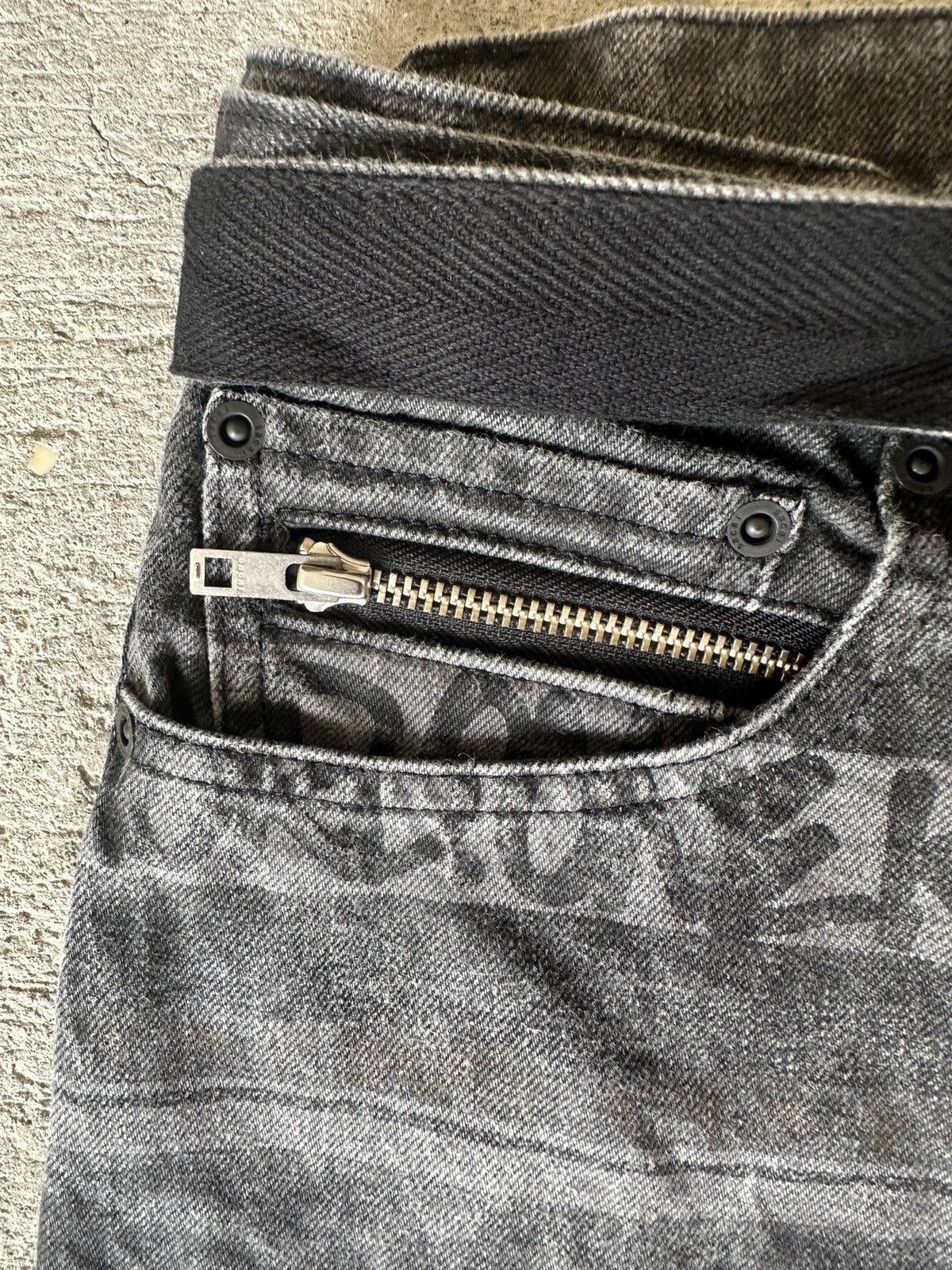 Sacai Sacai x Eric Haze — Graffiti Denim Size US 32 / EU 48 - 4 Thumbnail