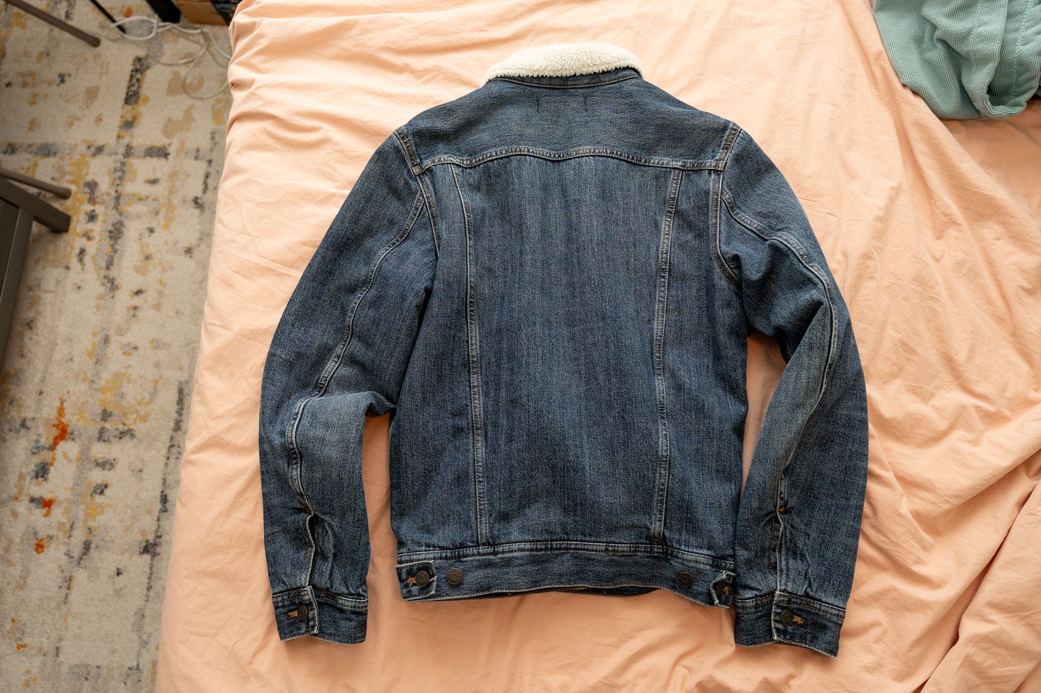 Madewell Madewell Sherpa Classic Jean Jacket in Edmonson Wash Size US XS / EU 42 / 0 - 6 Thumbnail