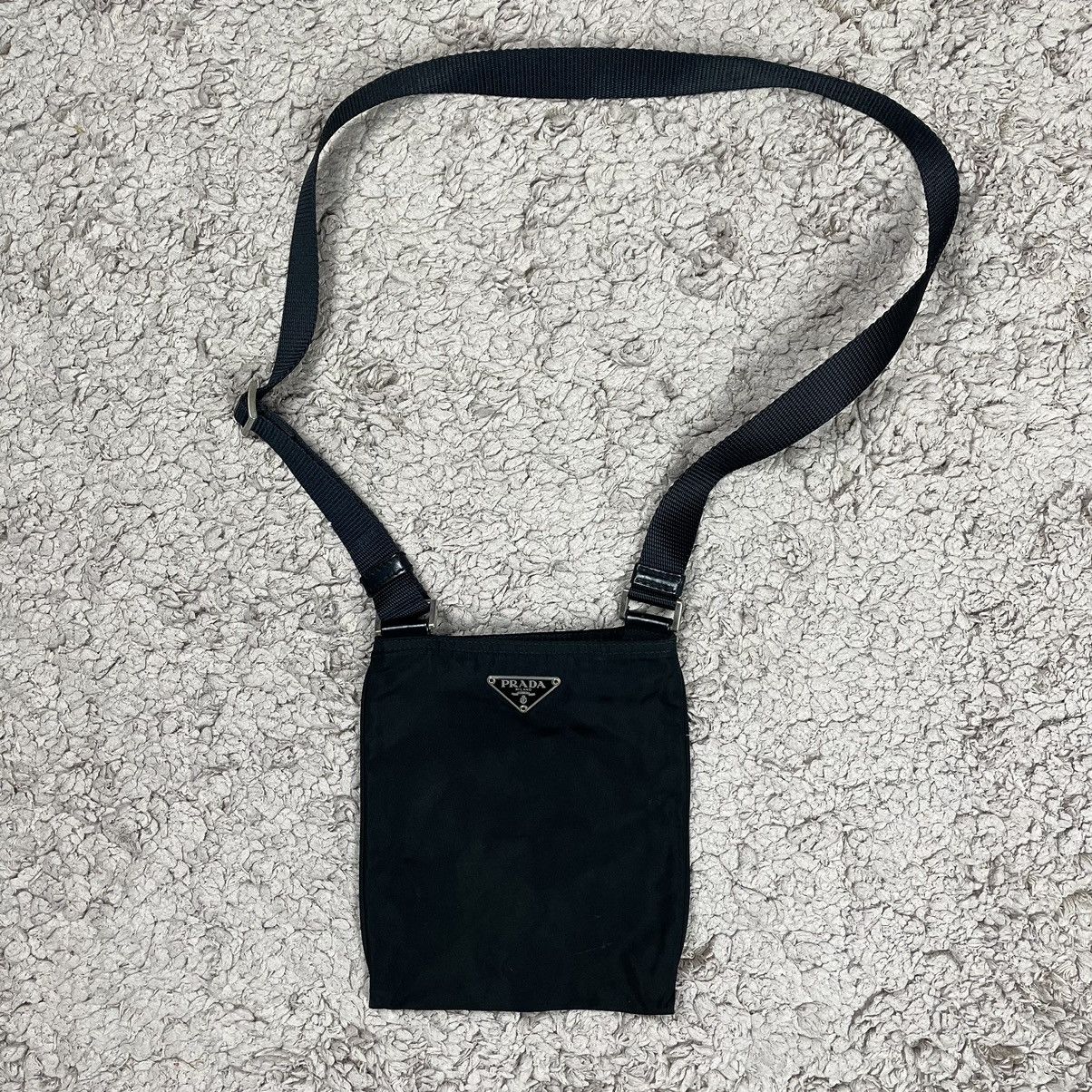 Prada × Vintage Vintage Prada Nylon Bag Size ONE SIZE - 1 Thumbnail
