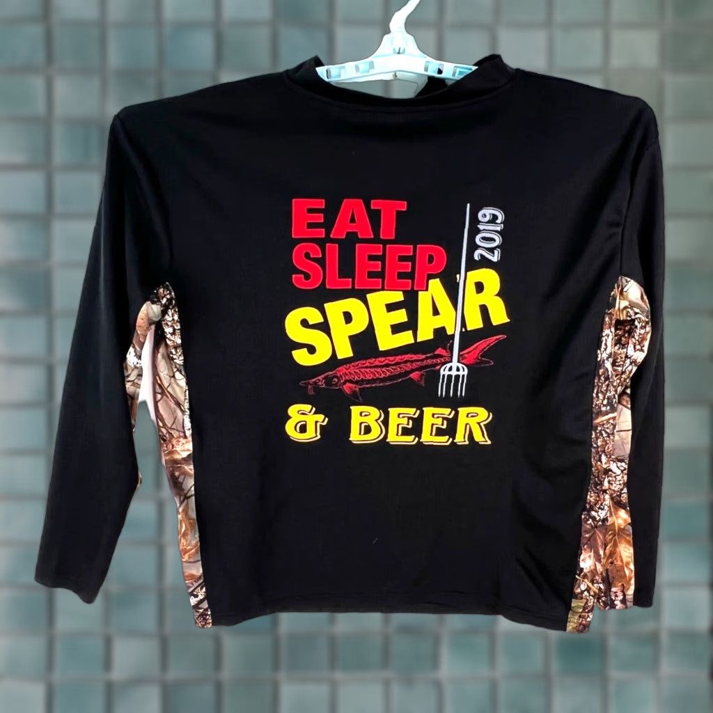Vintage Mass appeal T-Shirt Mens Graphic Black Camo Long Sleeve Eat Sleep Spear & Beer SZ M Size US M / EU 48-50 / 2 - 1 Thumbnail