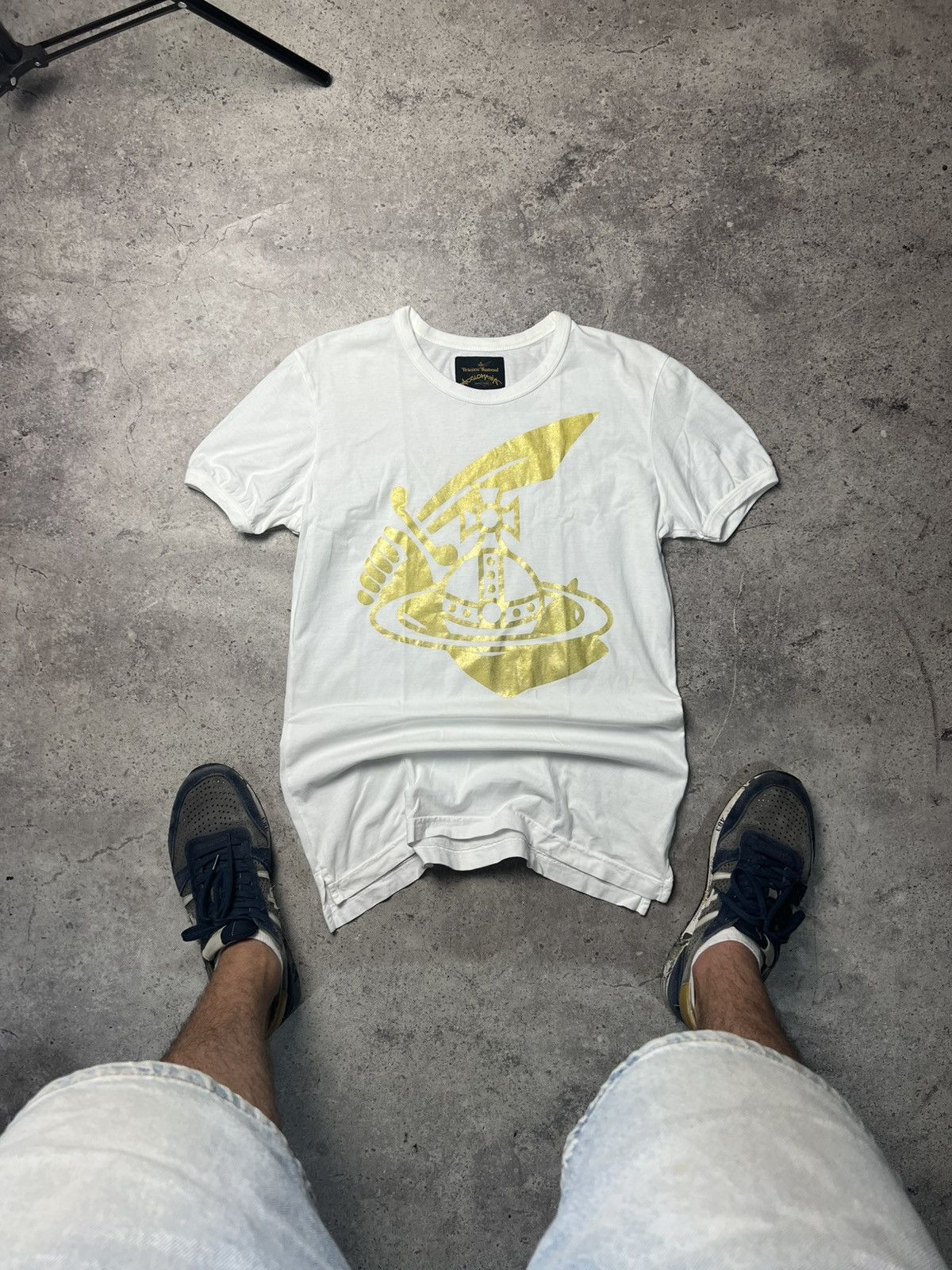 Vivienne Westwood Vivienne Westwood Big Logo Vintage T shirt Luxury Print Size US M / EU 48-50 / 2 - 1 Thumbnail